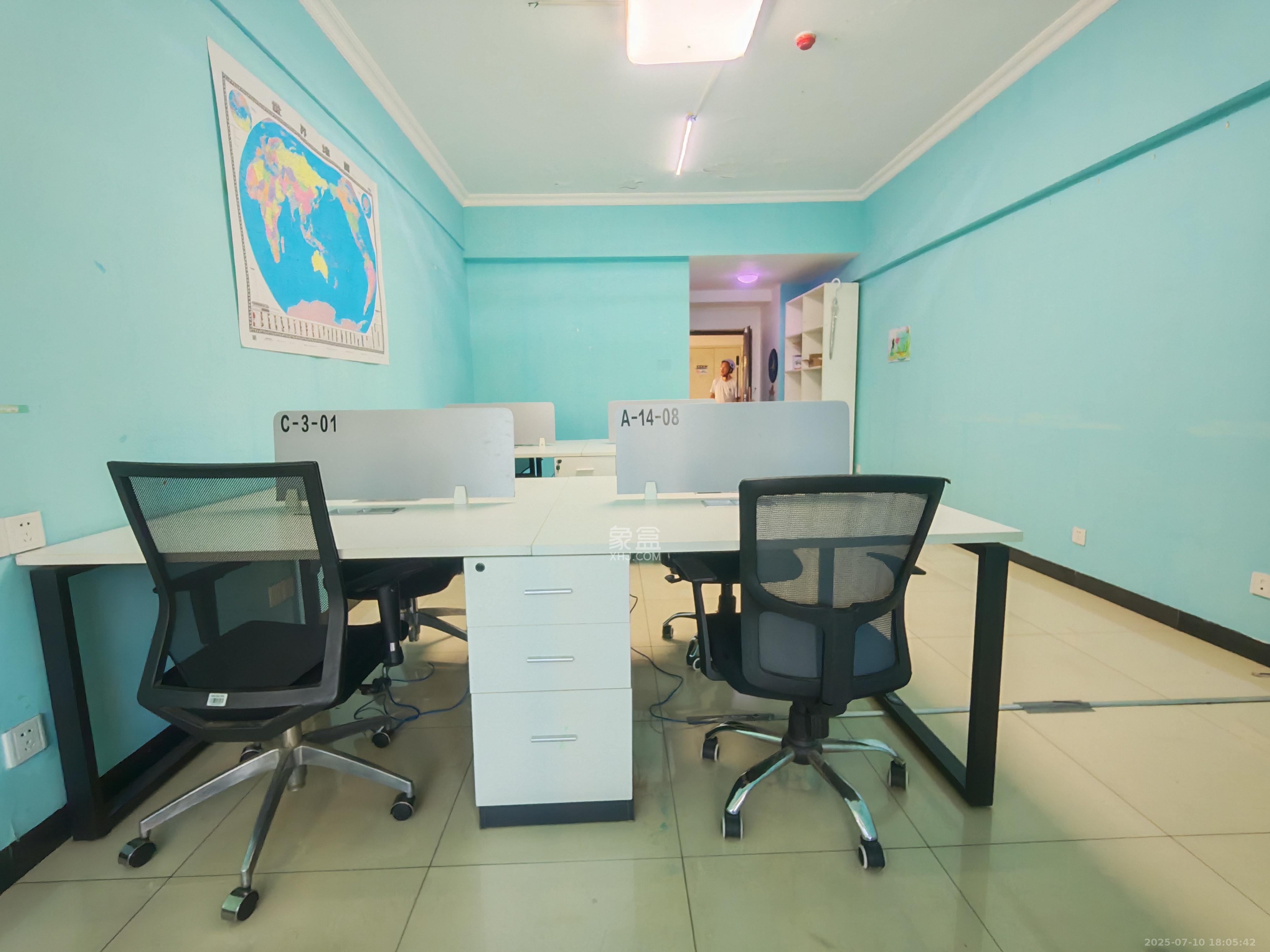 奥克斯广场 1室0厅1卫 1800.0元/月 奥克斯广场 1室0厅1卫 1800.0元/月室内图