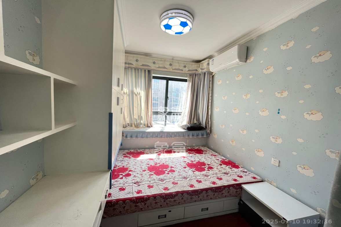 中南红领邦(红星嘉和苑) 3室2厅1卫 2100.0元/月 中南红领邦(红星嘉和苑) 3室2厅1卫 2100.0元/月室内图