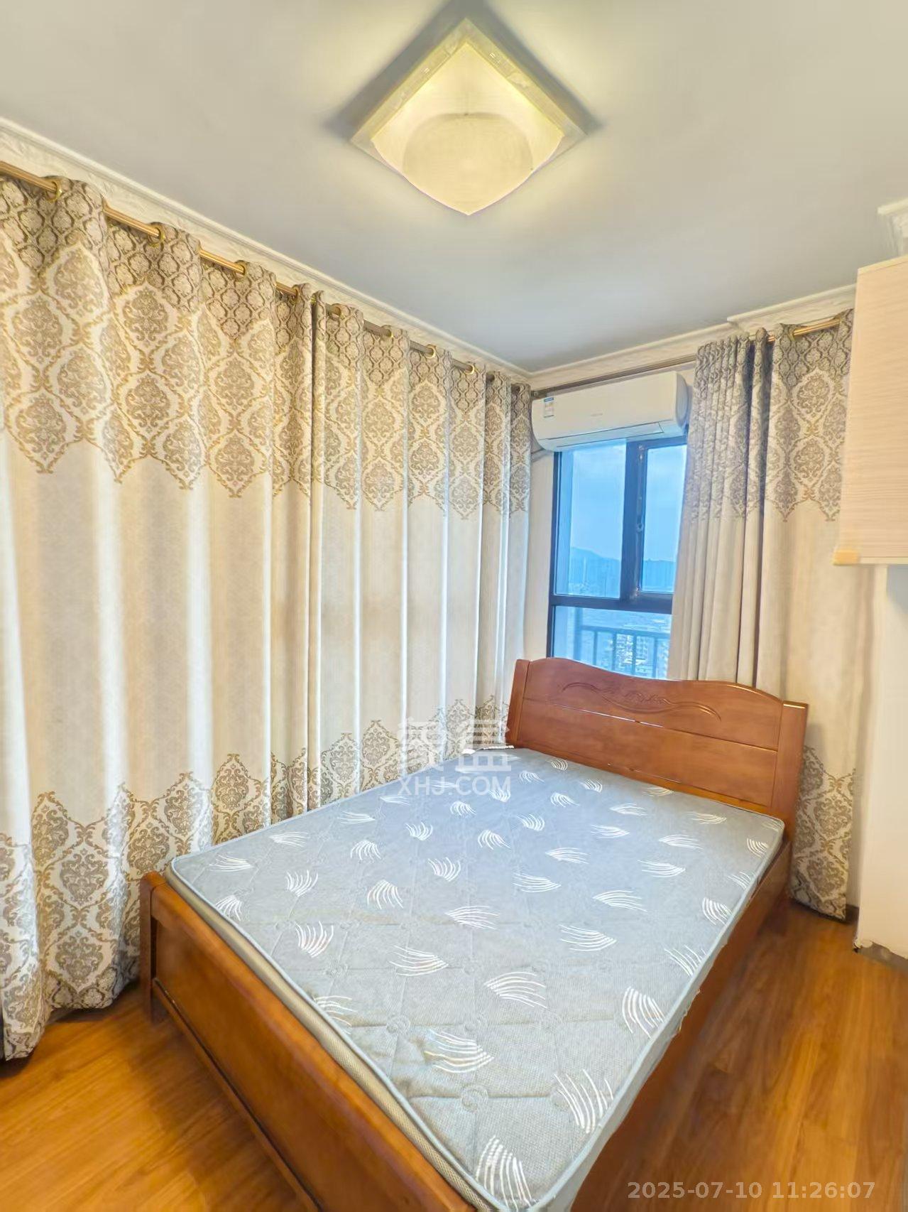 南枫时光 2室2厅1卫 2600.0元/月 南枫时光 2室2厅1卫 2600.0元/月室内图