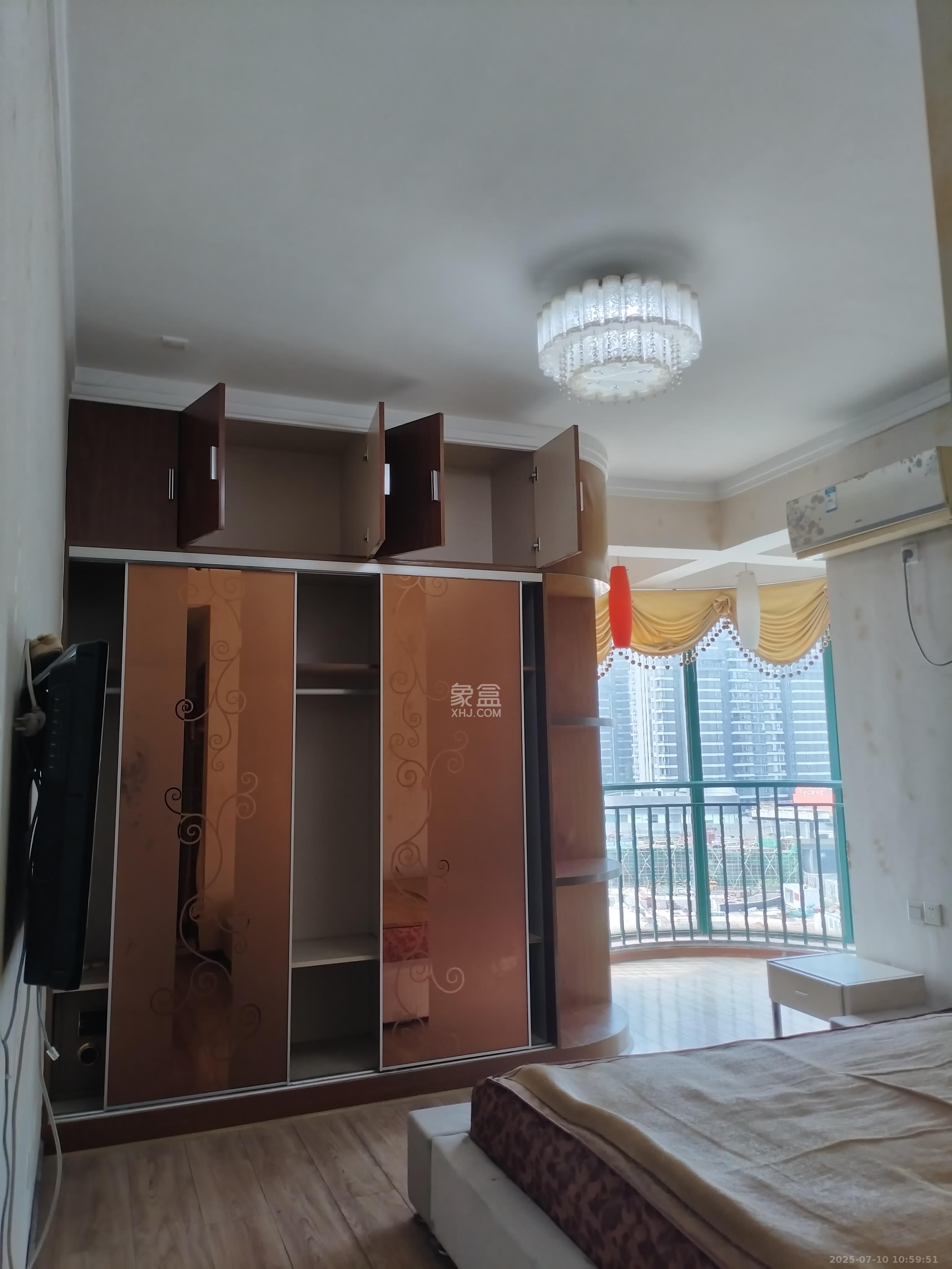 滨江金座 3室2厅2卫 2800.0元/月 滨江金座 3室2厅2卫 2800.0元/月室内图