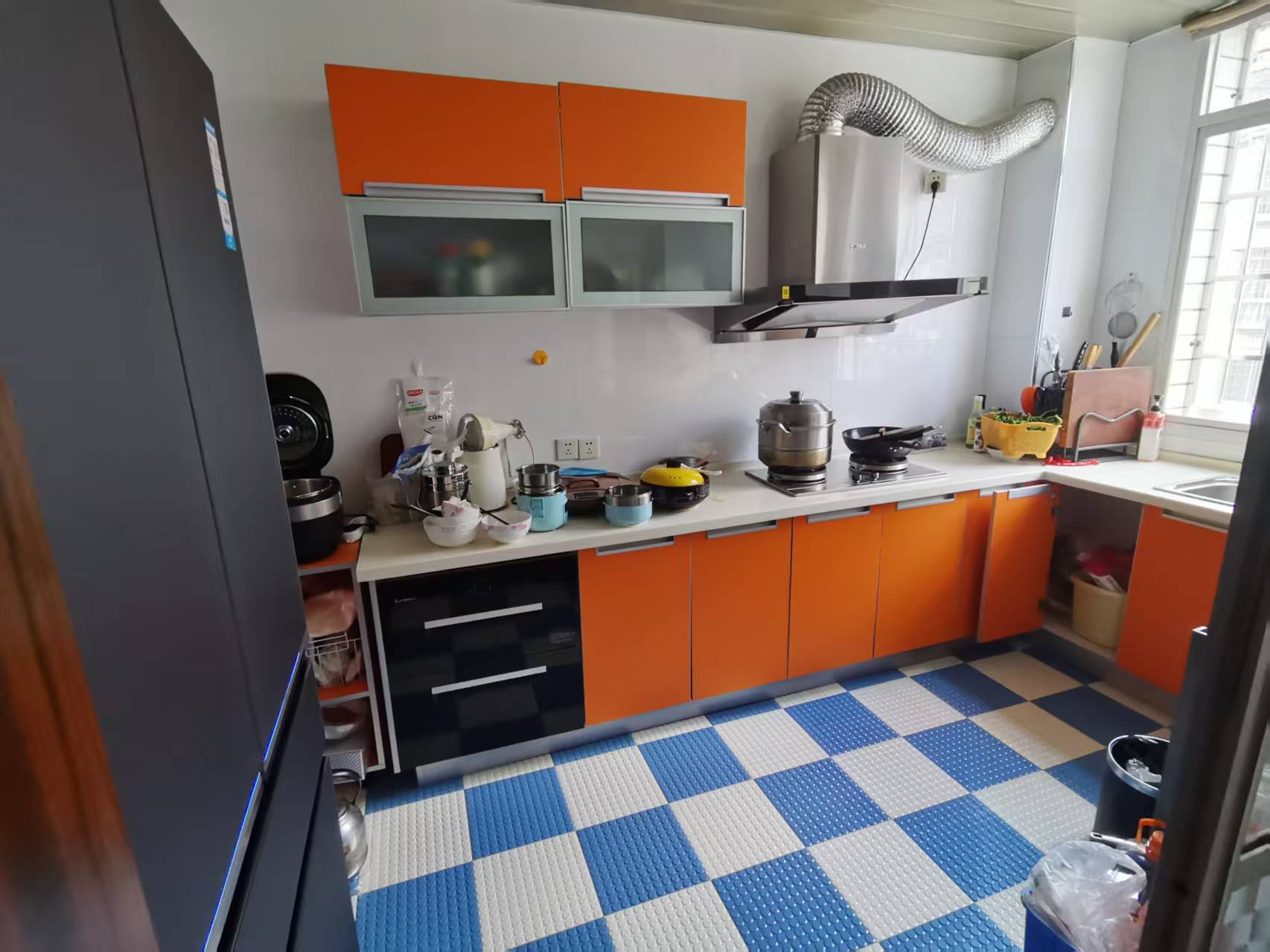 铂金玫瑰园  1室0厅0卫    45.8万 铂金玫瑰园  1室0厅0卫    45.8万客厅