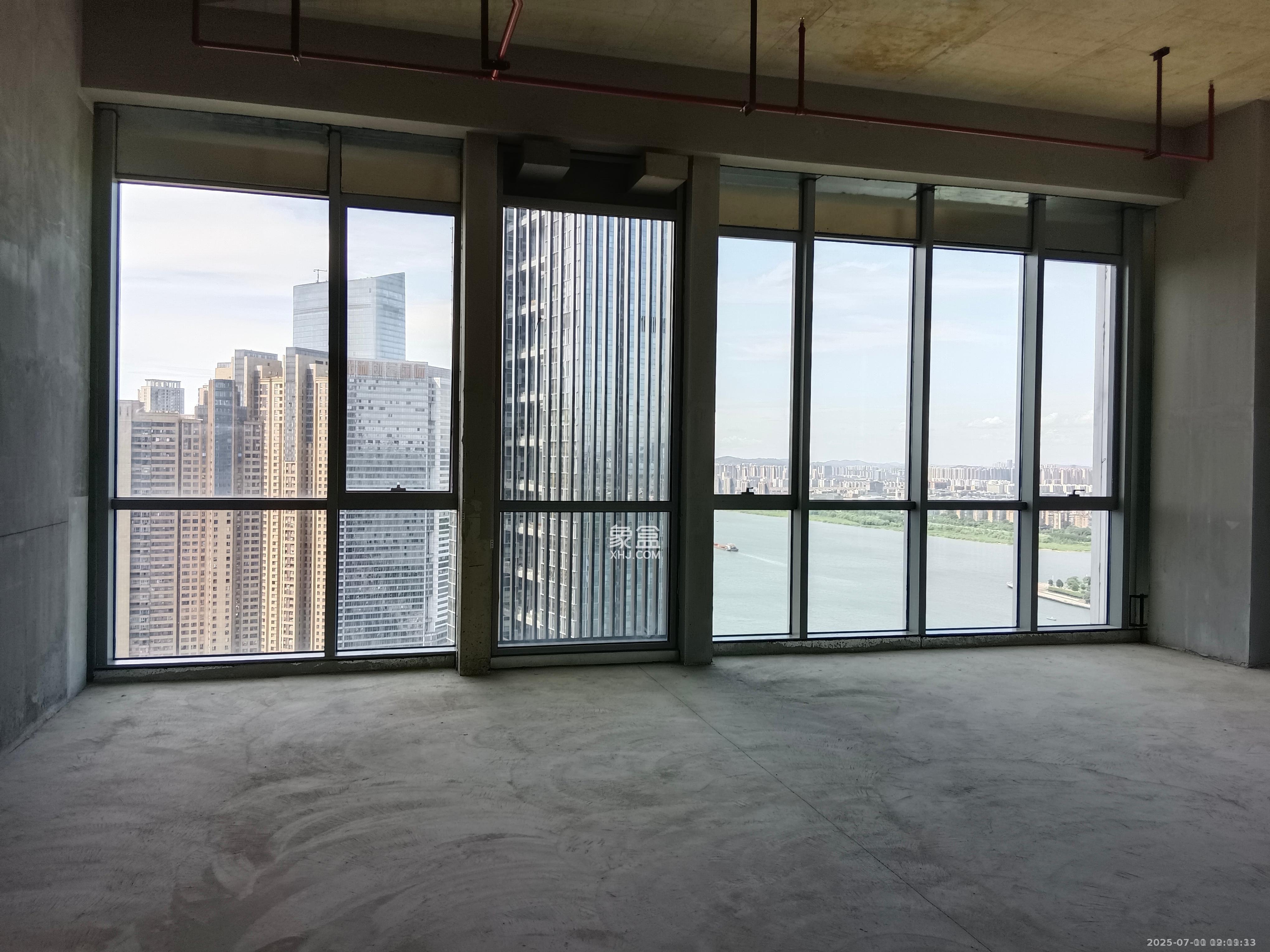 长沙五矿广场  3室2厅2卫    28000.0元/月 长沙五矿广场  3室2厅2卫    28000.0元/月