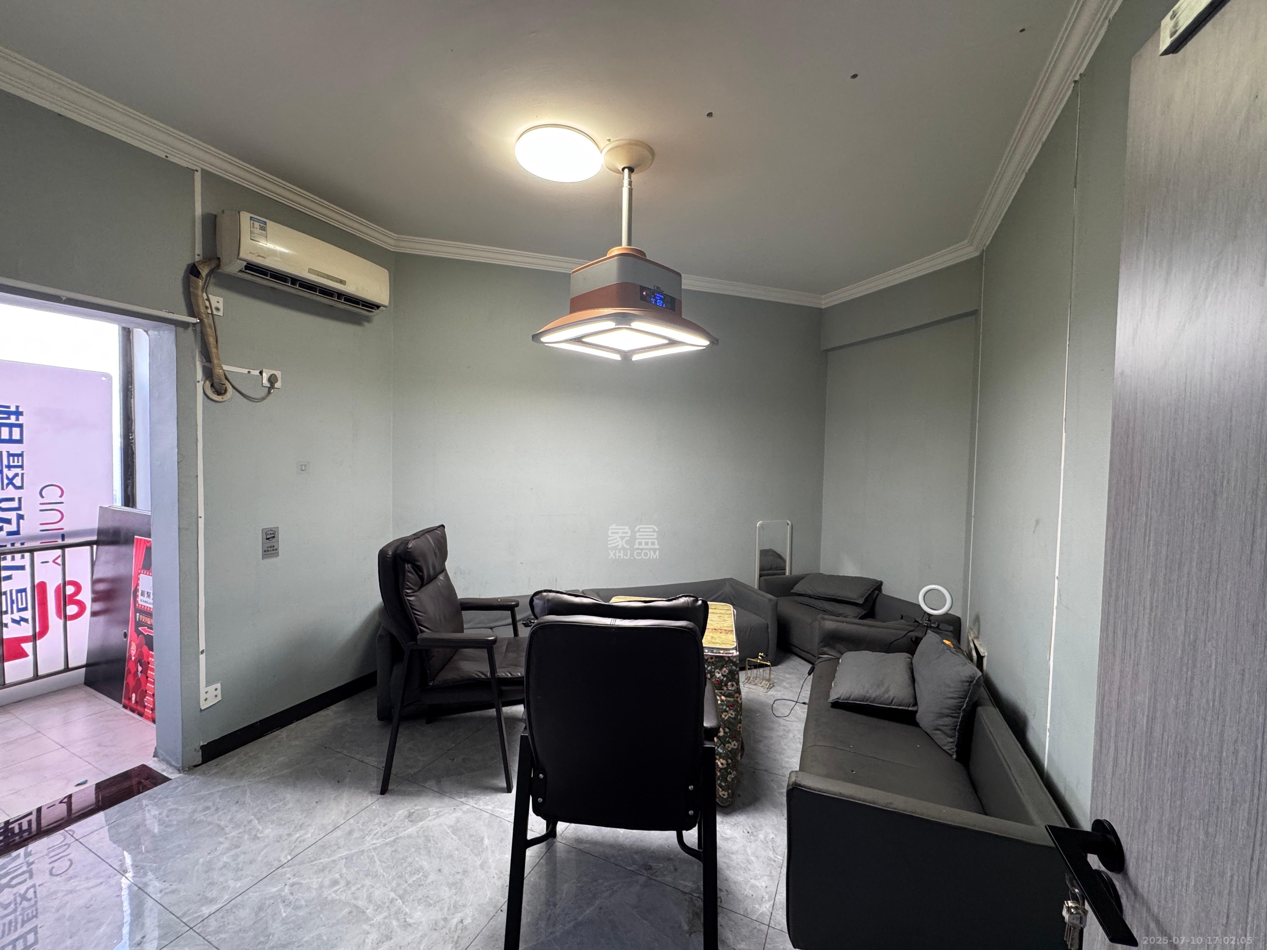 建安新商汇  3室2厅1卫   4800.00元/月室内图