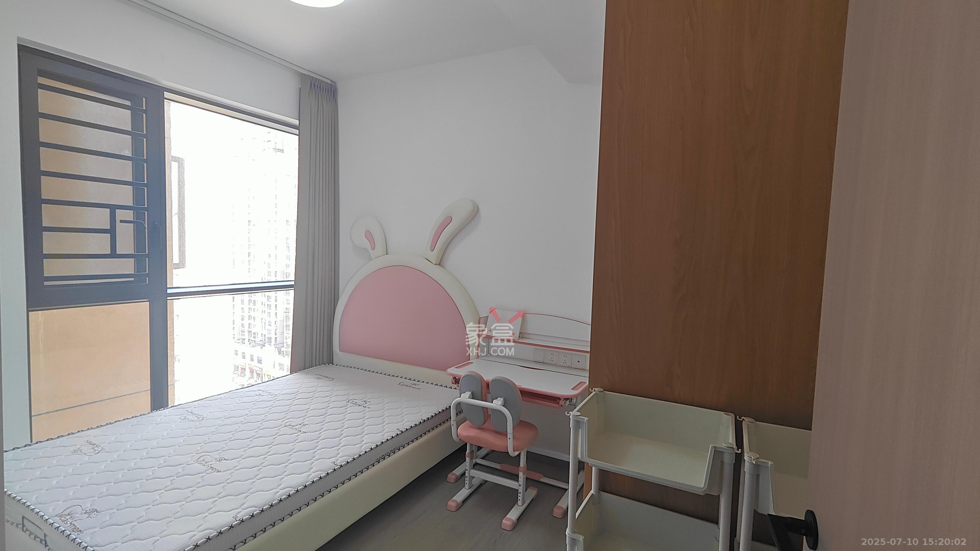 梅溪鑫苑名家  3室2厅1卫   2600.00元/月室内图
