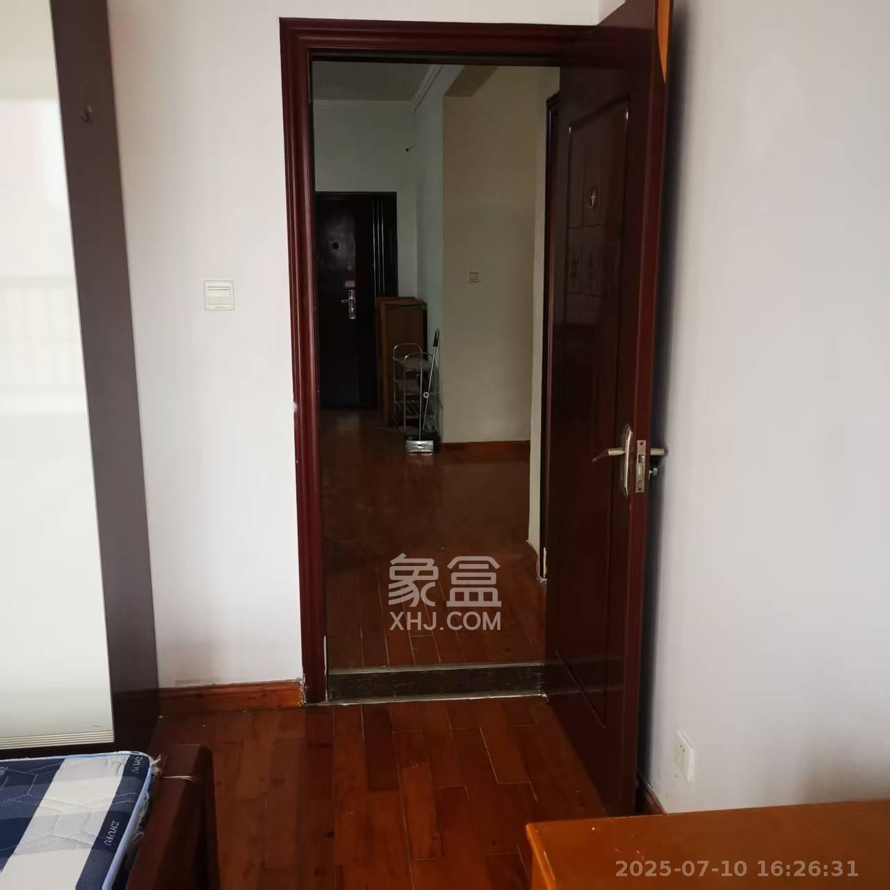 宏泽佳园  2室2厅1卫    3200.0元/月室内图