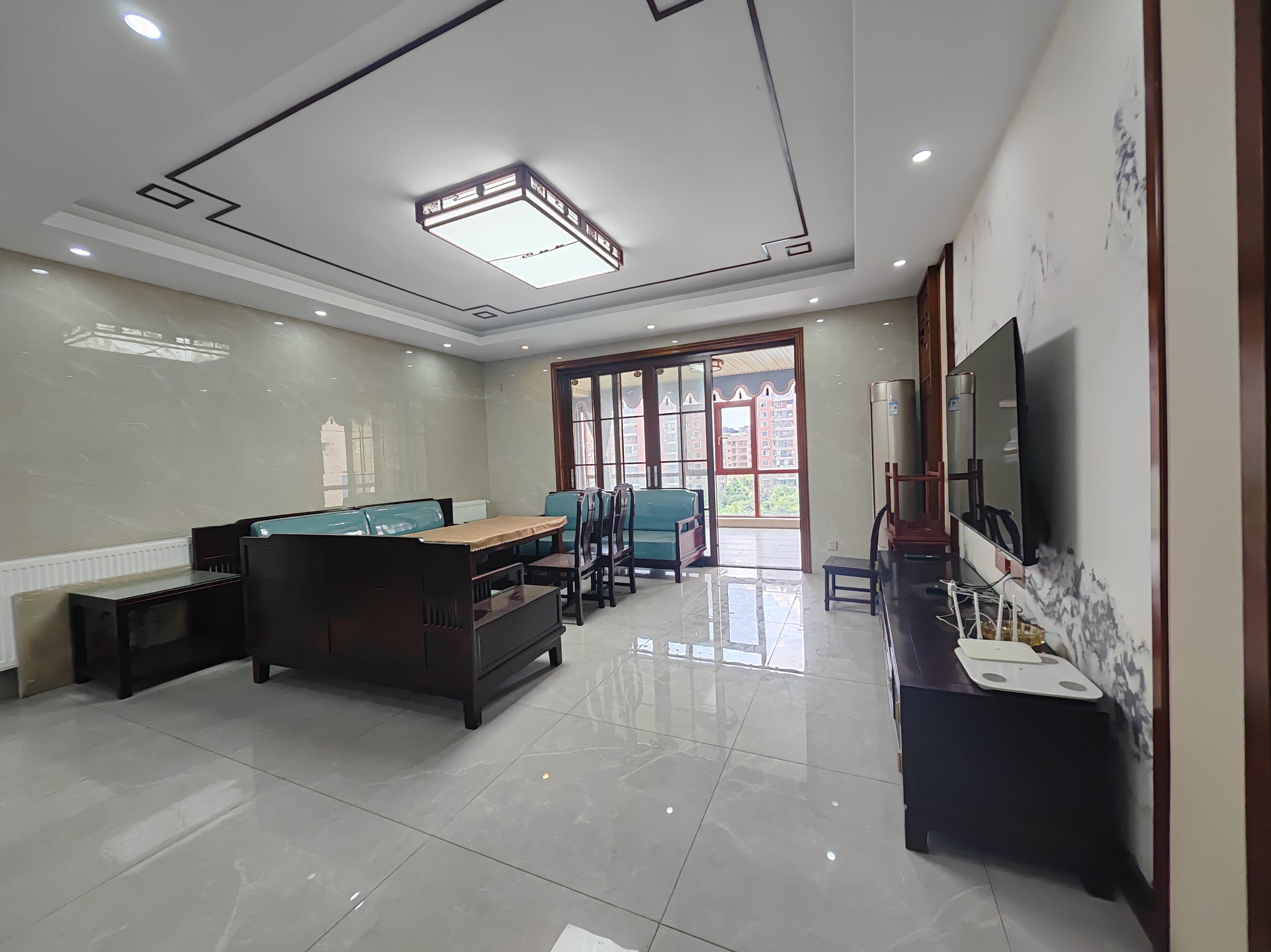 信合家园 4室2厅2卫 3500.0元/月 信合家园 4室2厅2卫 3500.0元/月室内图