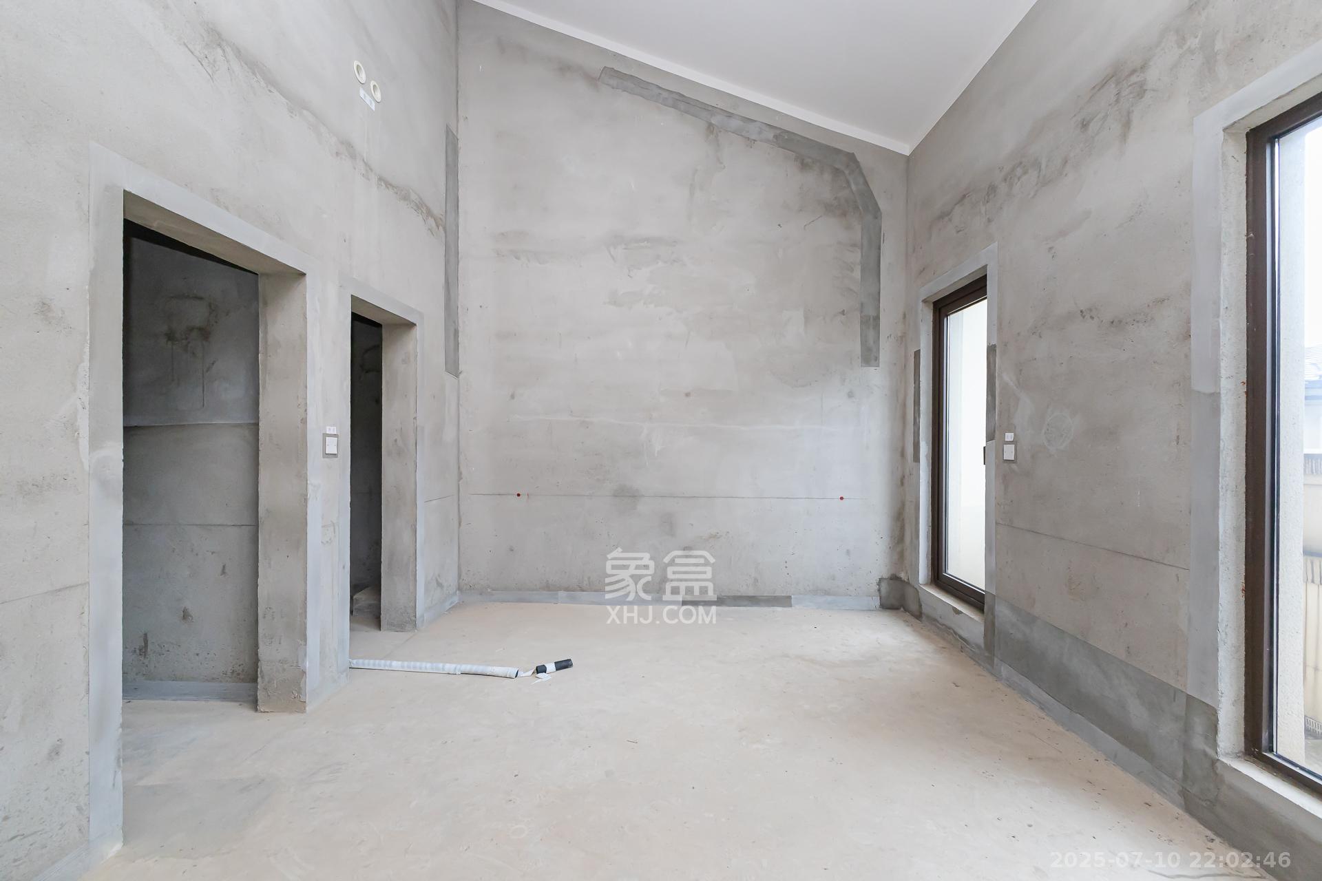 龙湖湘风原著(龙湖湘风星城) 4室2厅3卫 230.0万 龙湖湘风原著(龙湖湘风星城) 4室2厅3卫 230.0万卧室