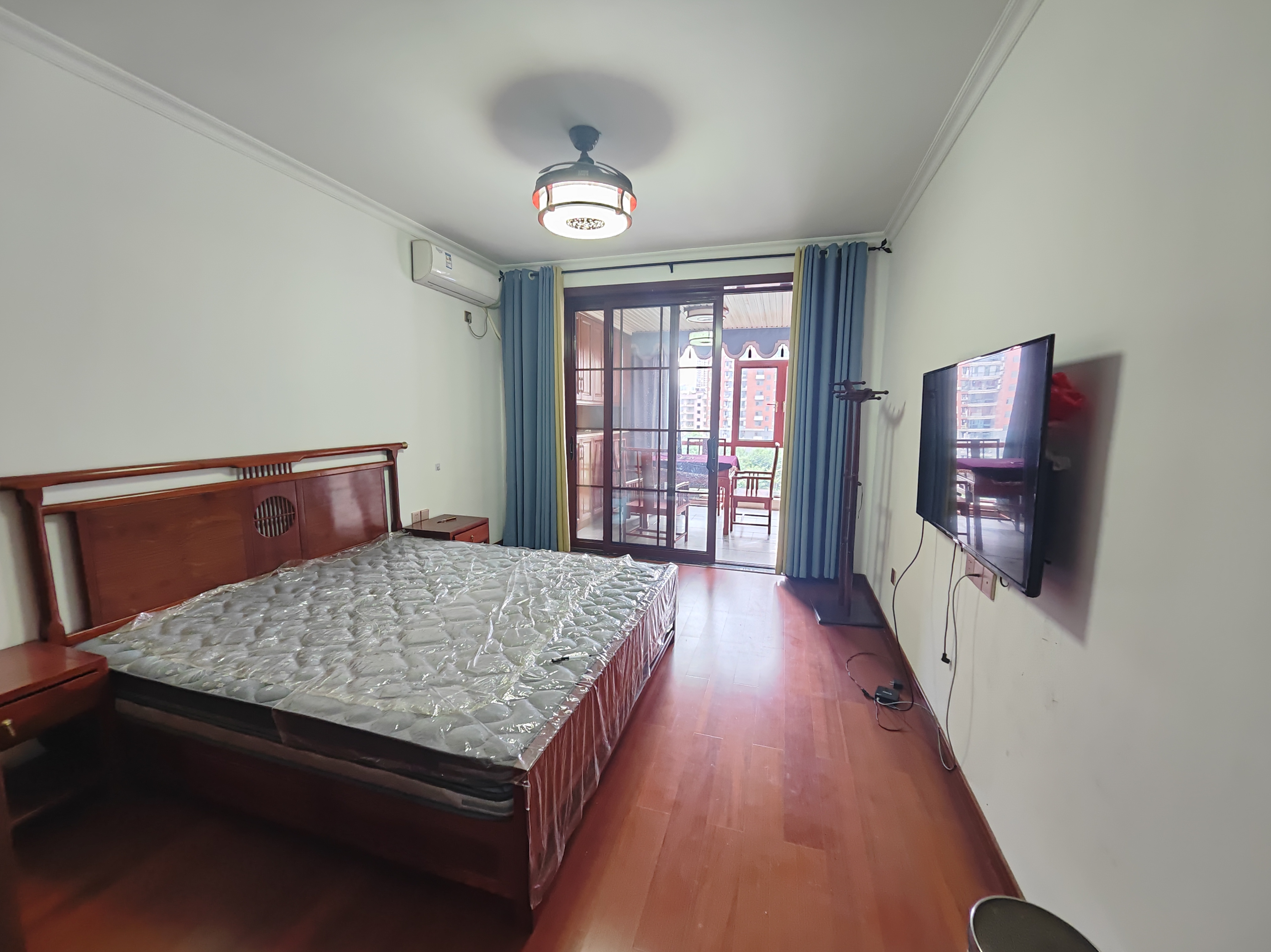 信合家园 4室2厅2卫 3500.0元/月 信合家园 4室2厅2卫 3500.0元/月室内图