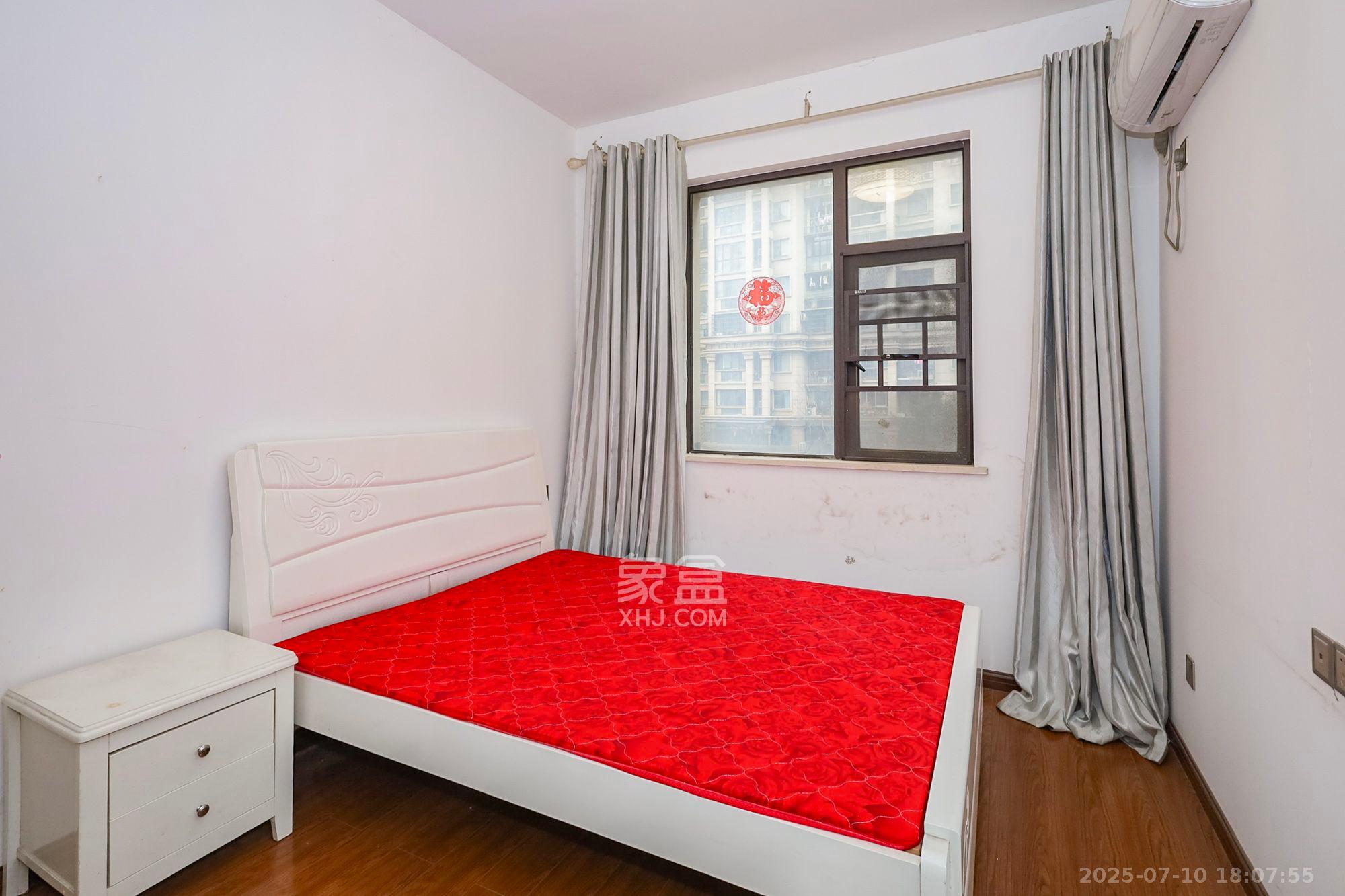 阳光丽城一期 4室2厅2卫 3200.0元/月 阳光丽城一期 4室2厅2卫 3200.0元/月室内图