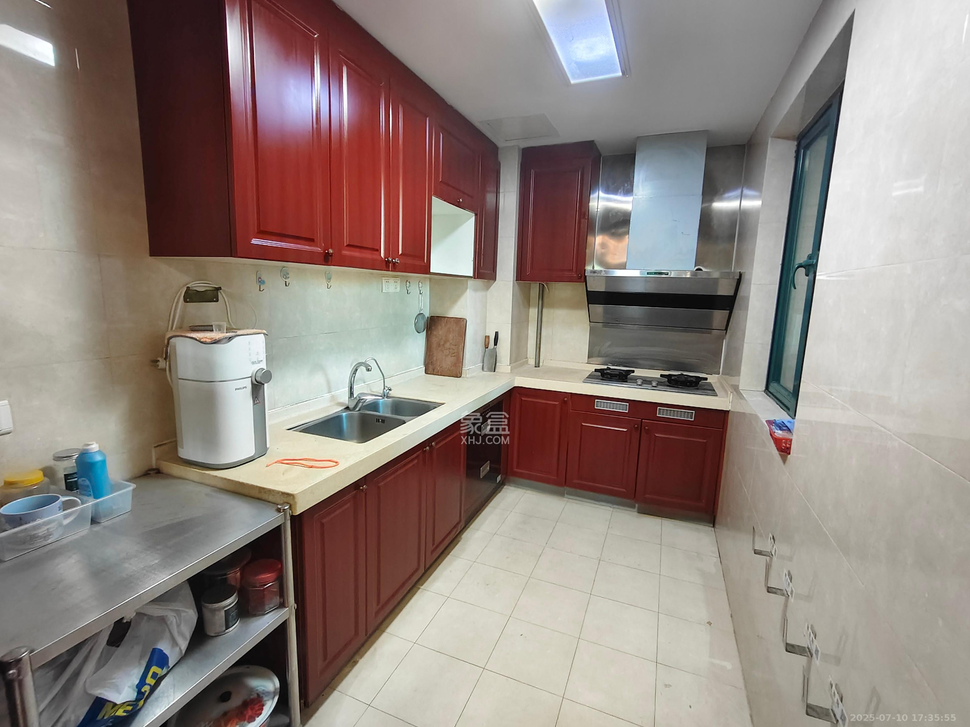 恒大雅苑 3室2厅1卫 2800.0元/月 恒大雅苑 3室2厅1卫 2800.0元/月室内图