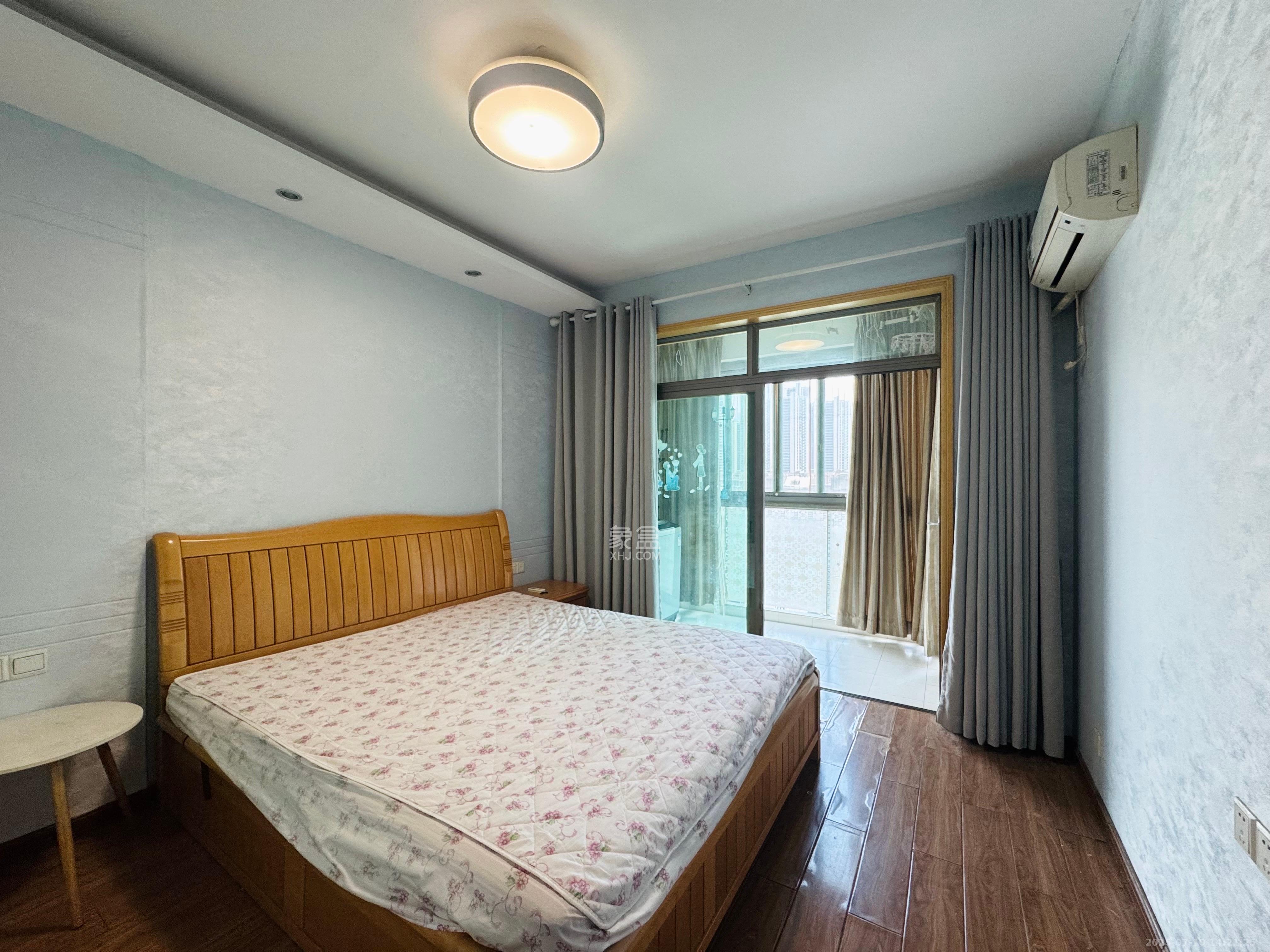 新城新世界一二三期 3室2厅1卫 2400.0元/月 新城新世界一二三期 3室2厅1卫 2400.0元/月室内图