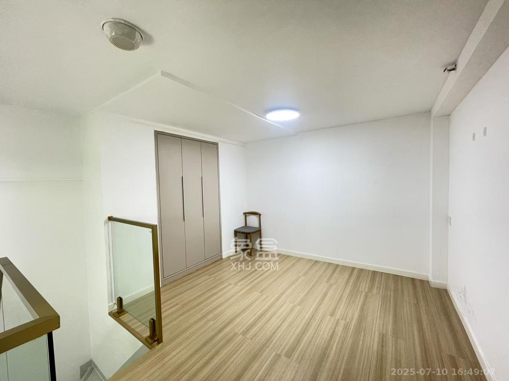 芝林商务中心 2室1厅1卫 1500.0元/月 芝林商务中心 2室1厅1卫 1500.0元/月室内图