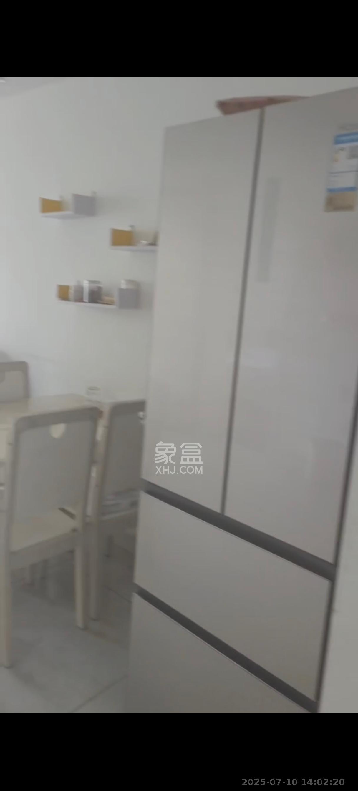 辉宏橄榄城  4室2厅2卫   2000.00元/月室内图