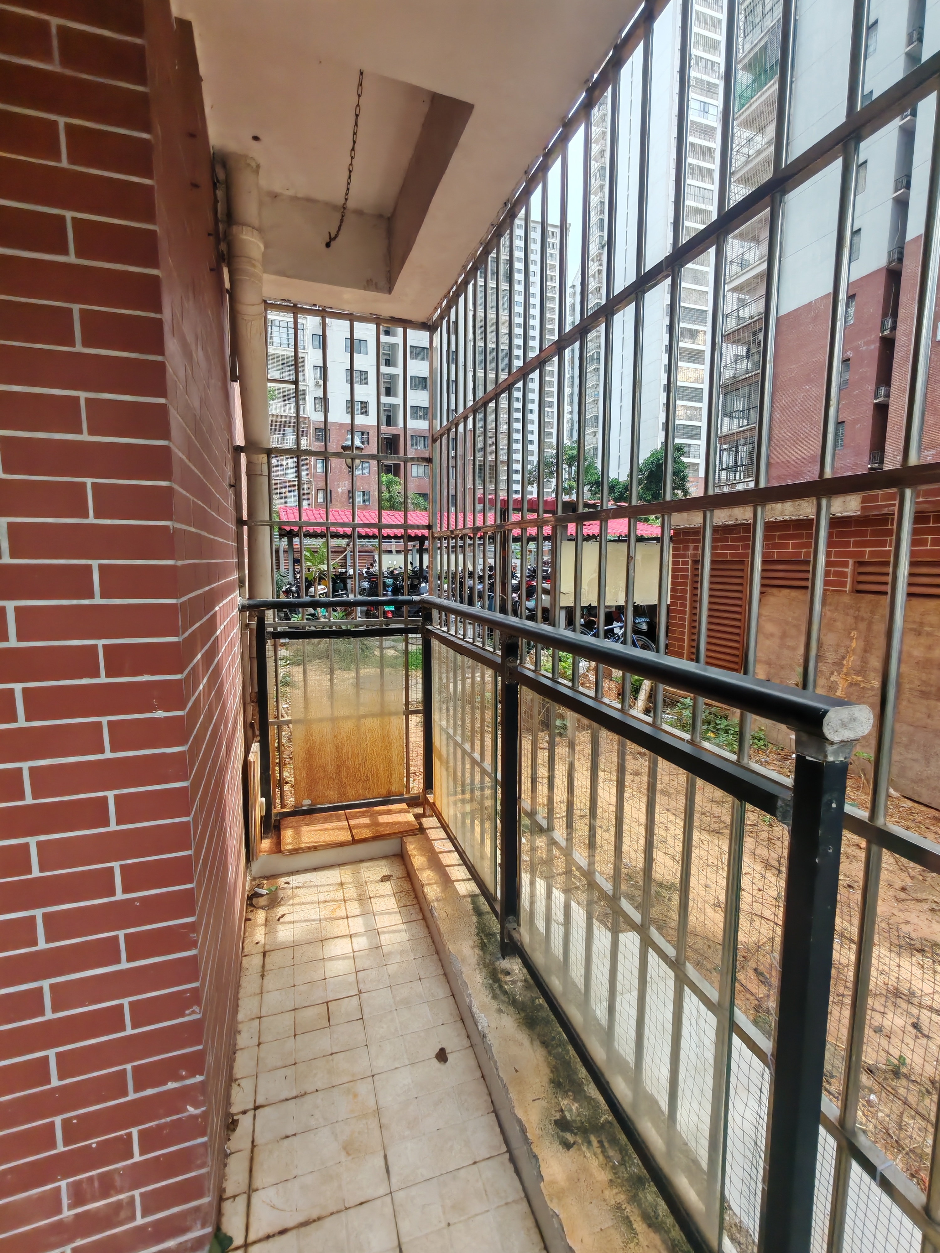 滨涯小区一期（滨涯村一区）  1室2厅1卫   2500.00元/月室内图