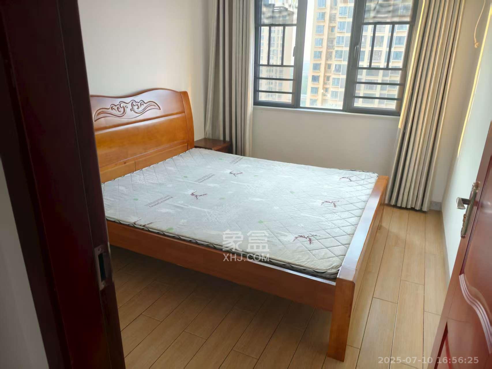 金南家园三期  3室2厅1卫   2300.00元/月室内图