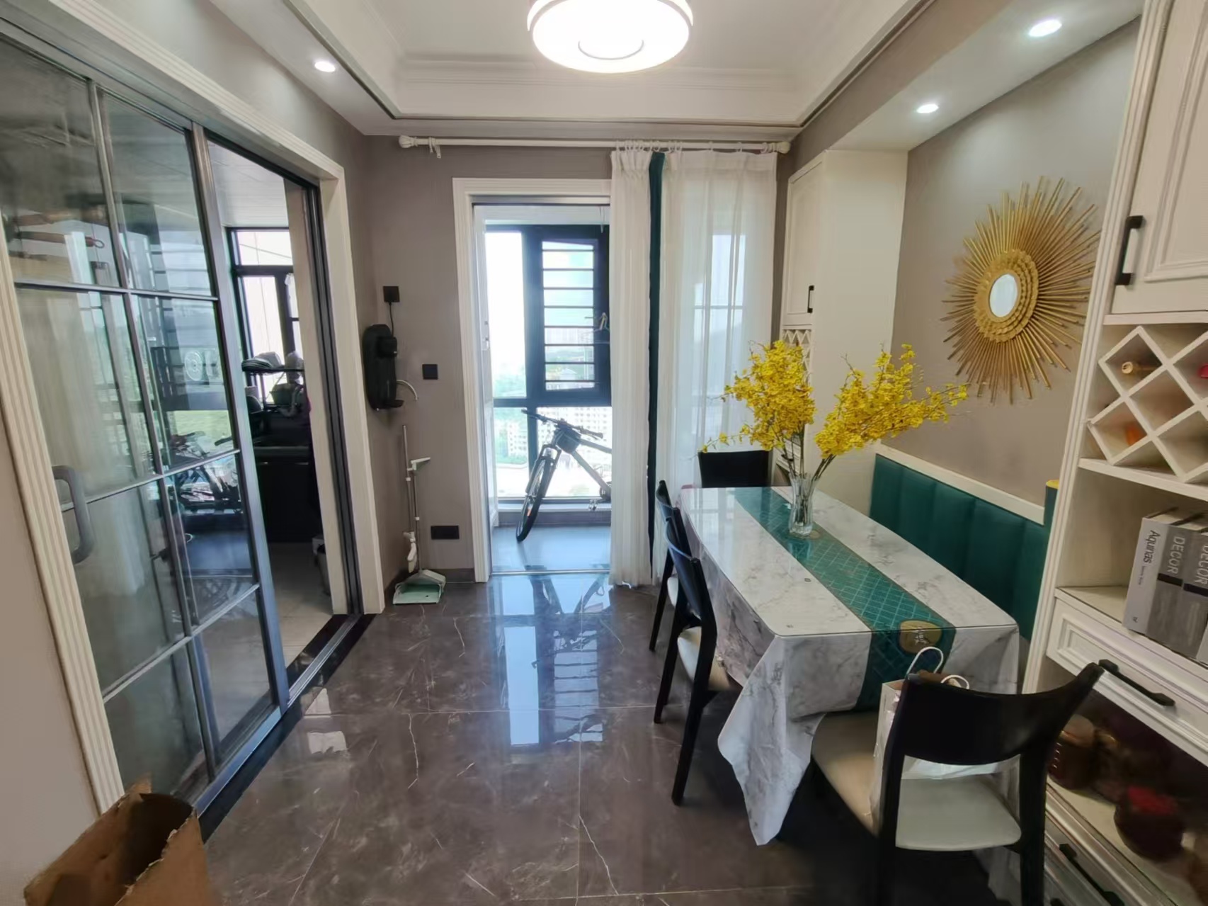 信合家园 4室2厅2卫 3500.0元/月 信合家园 4室2厅2卫 3500.0元/月室内图