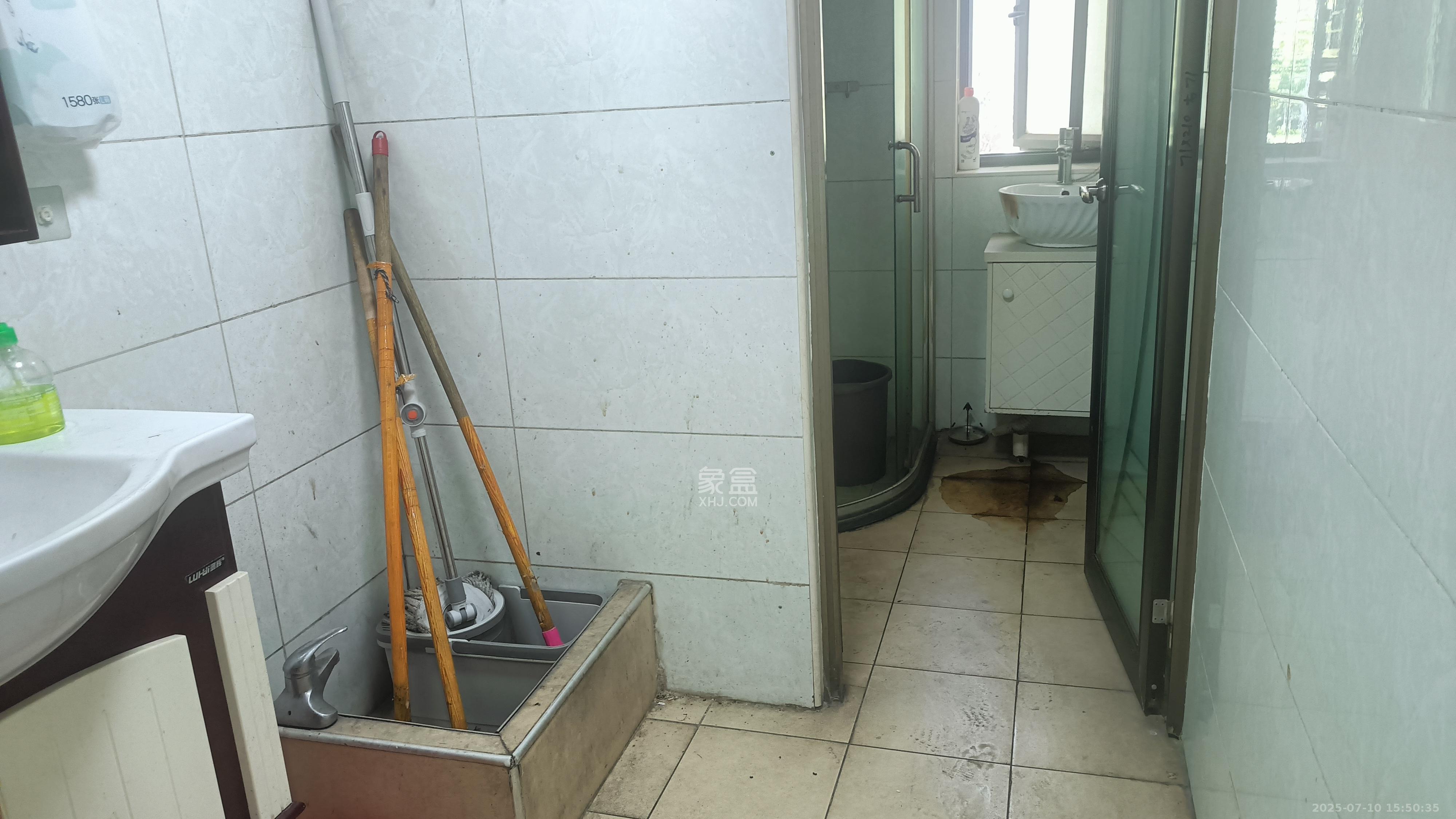 格蓝康都  3室2厅2卫   3800.00元/月室内图