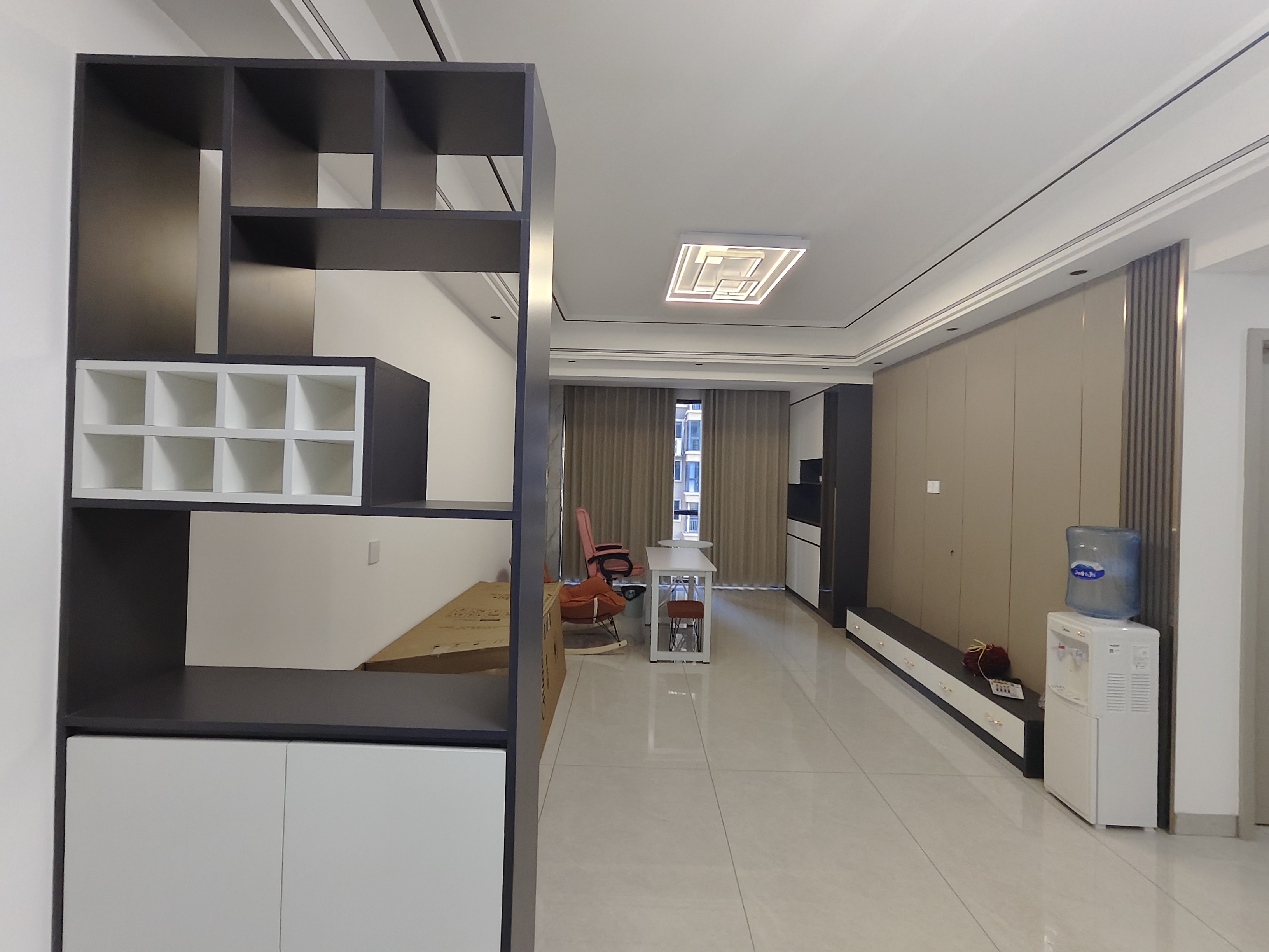 长湖峰境 3室2厅2卫 2300.0元/月 长湖峰境 3室2厅2卫 2300.0元/月室内图