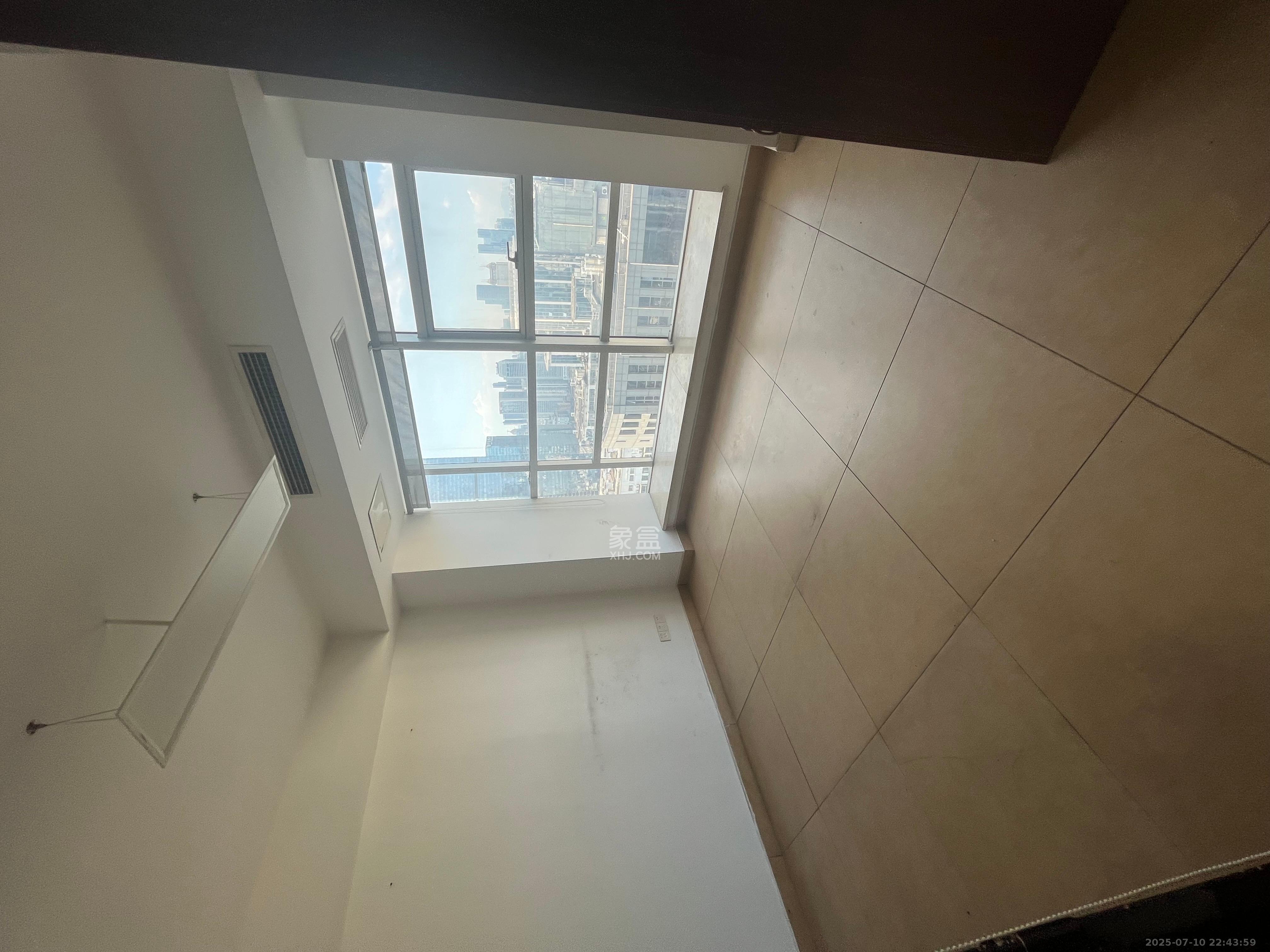 明城国际 1室1厅1卫 2400.0元/月 明城国际 1室1厅1卫 2400.0元/月室内图