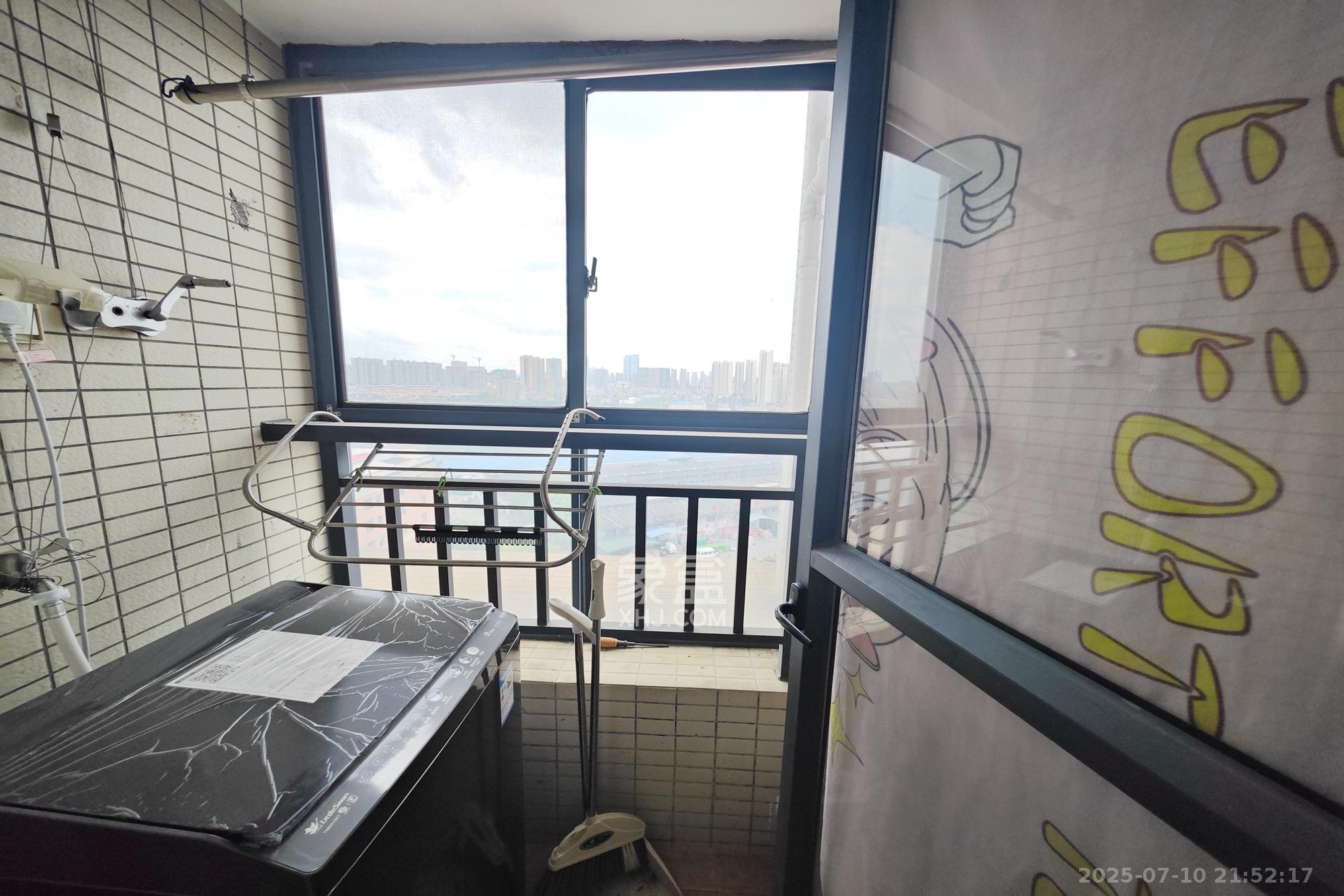 兰亭优壳（隽峰苑）  1室1厅1卫   22.00万阳台