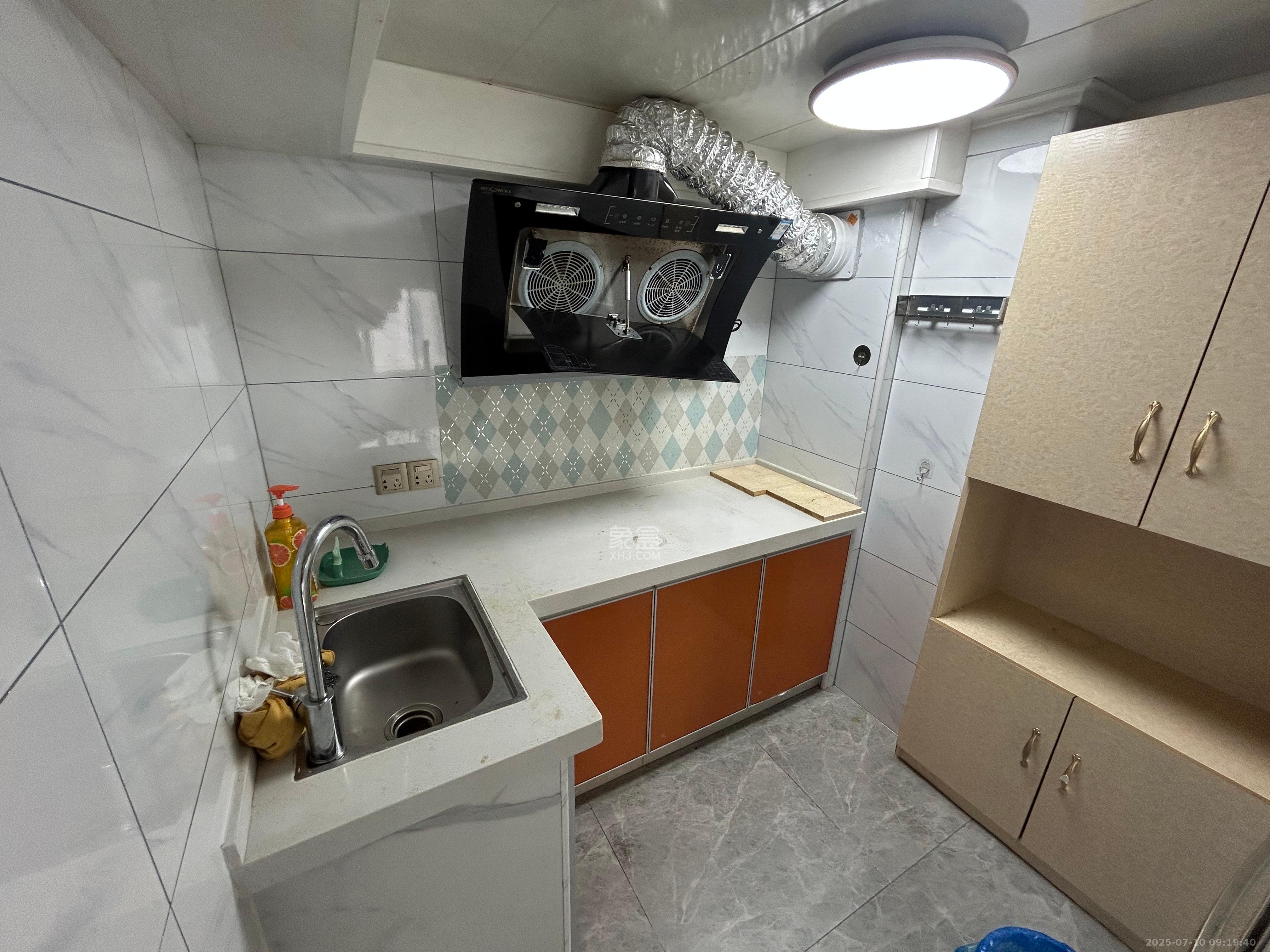 君合新城玺樾 3室2厅1卫 1800.0元/月 君合新城玺樾 3室2厅1卫 1800.0元/月室内图