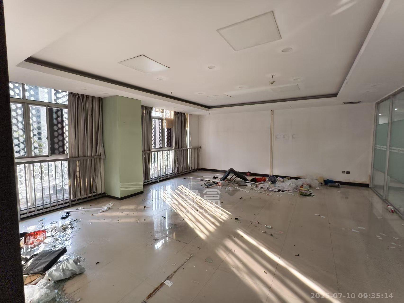 中远公馆   700.0㎡     28000.00元/月室内图