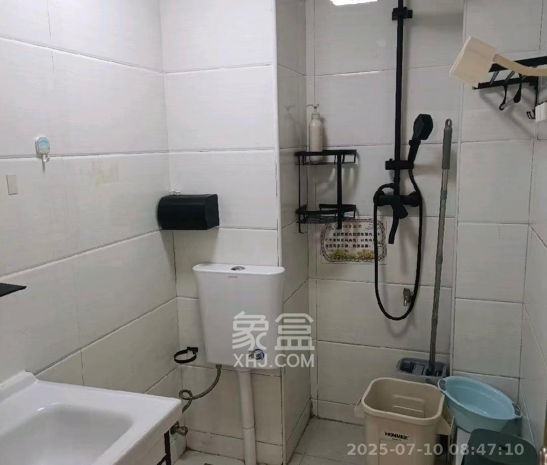 湘域相遇  1室1厅1卫   1750.00元/月室内图