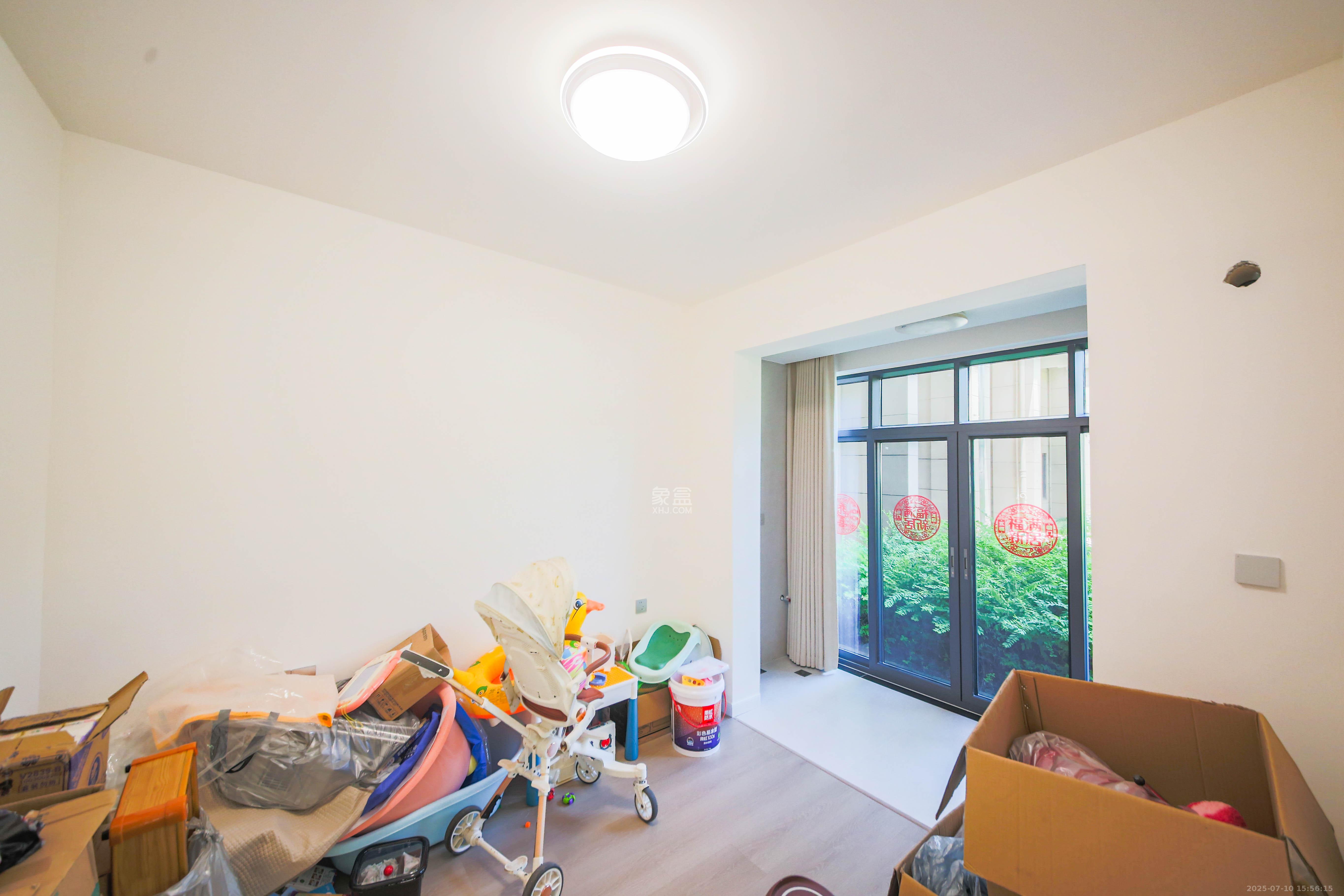 五江书香苑 4室2厅2卫 198.0万 五江书香苑 4室2厅2卫 198.0万卧室