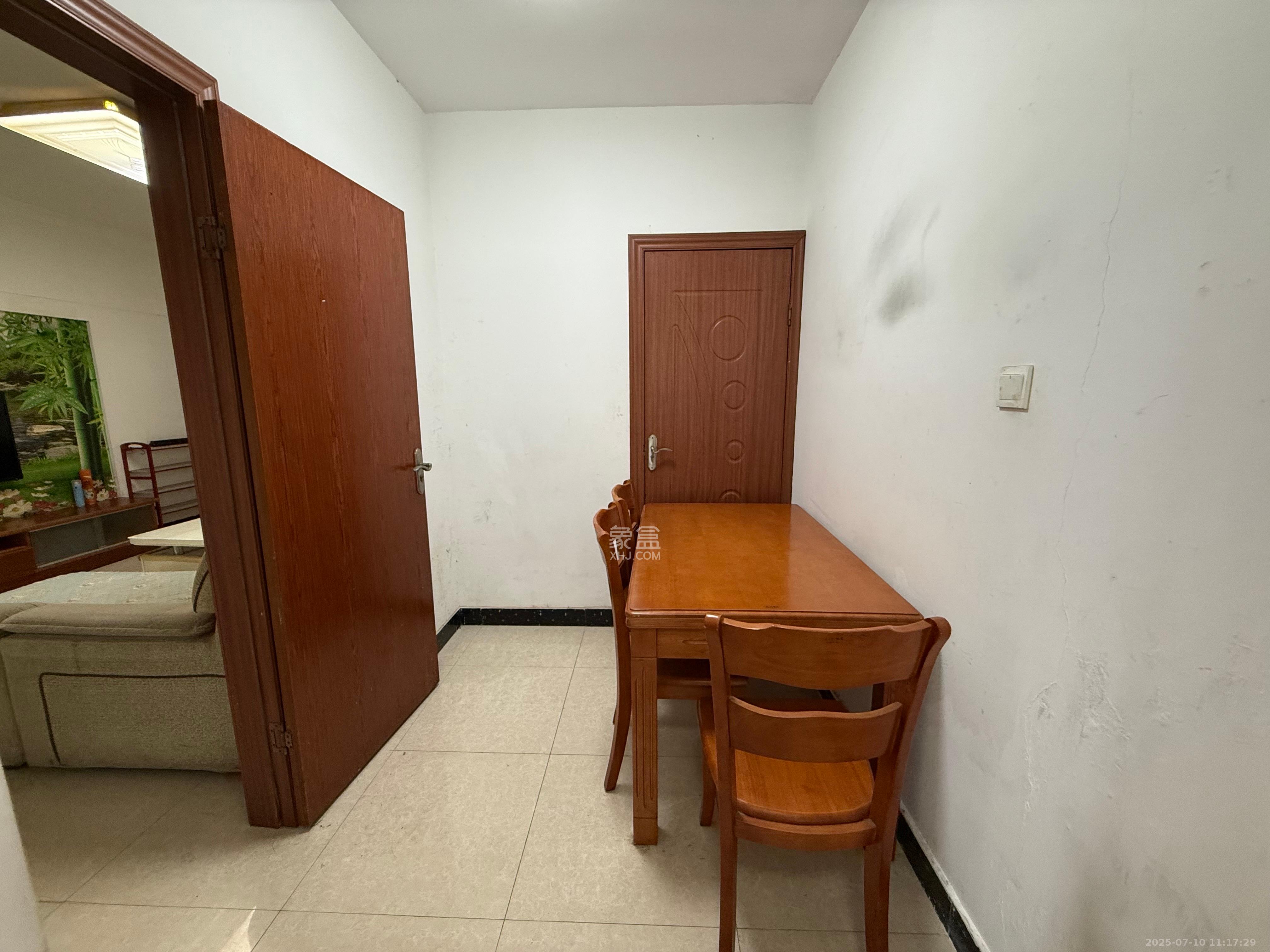 锦璨家园  2室2厅1卫    1600.0元/月室内图