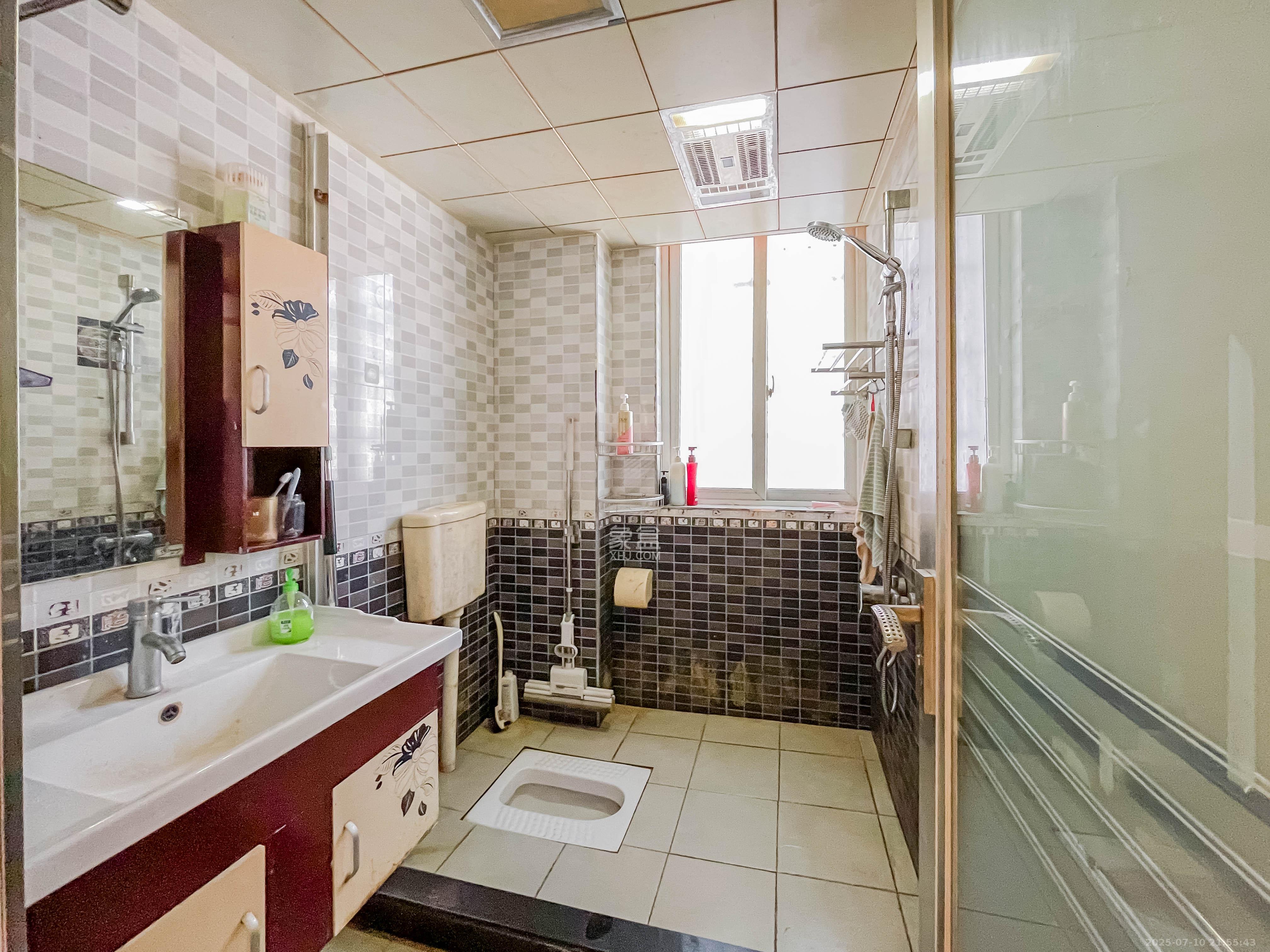 明天一城 2室2厅1卫 35.0万 明天一城 2室2厅1卫 35.0万卫生间