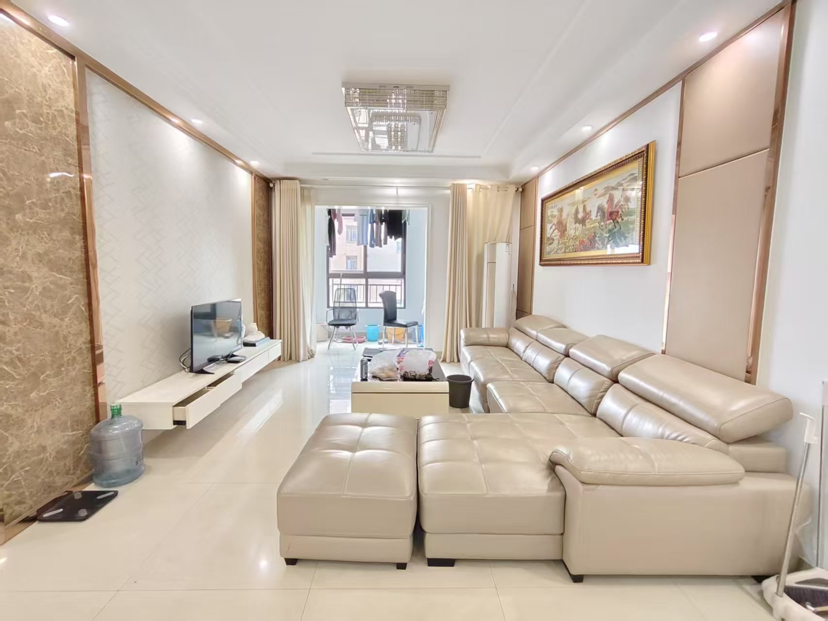 君临上海湾 3室2厅2卫 2600.0元/月 君临上海湾 3室2厅2卫 2600.0元/月室内图