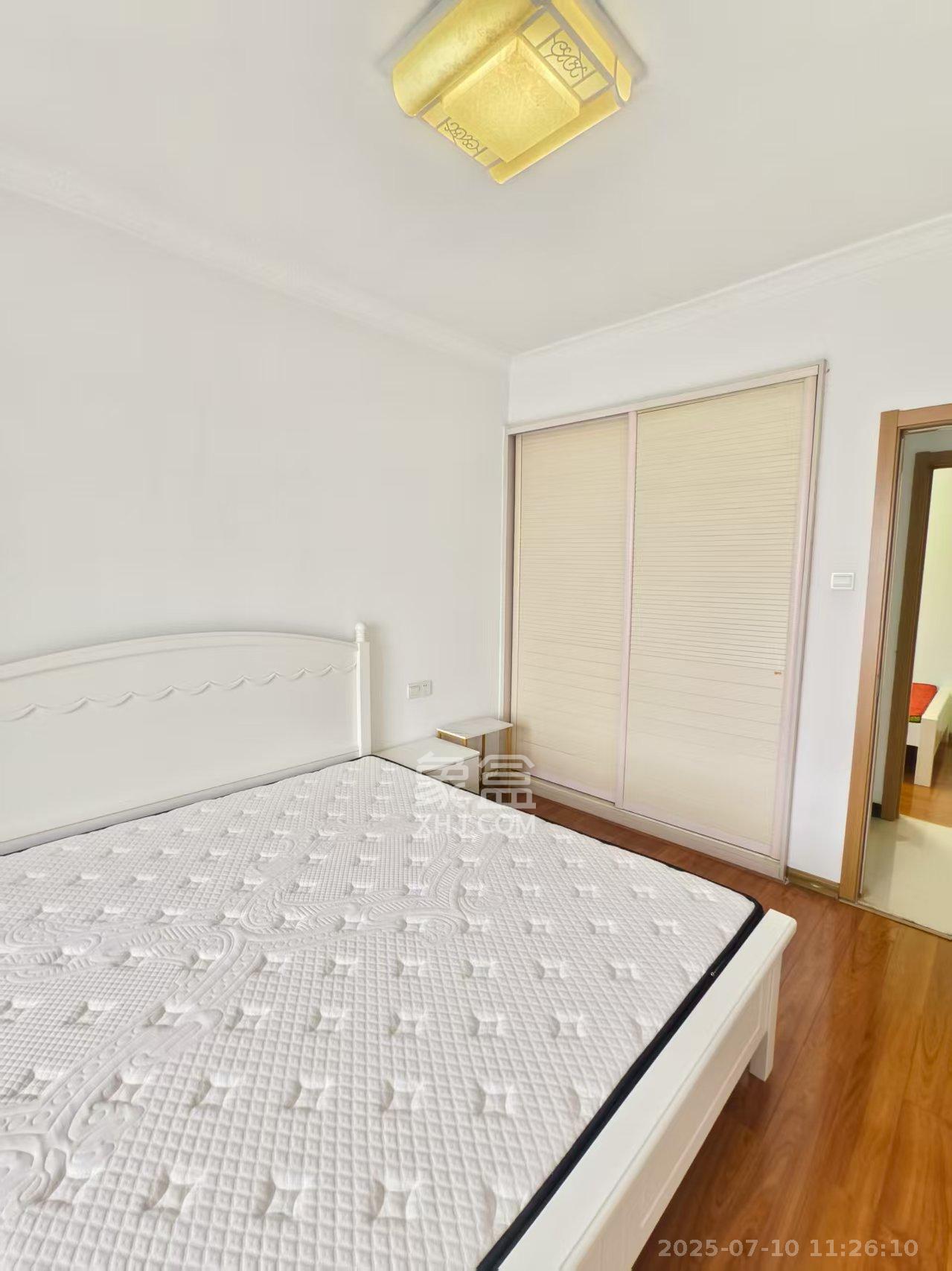 南枫时光 2室2厅1卫 2600.0元/月 南枫时光 2室2厅1卫 2600.0元/月室内图