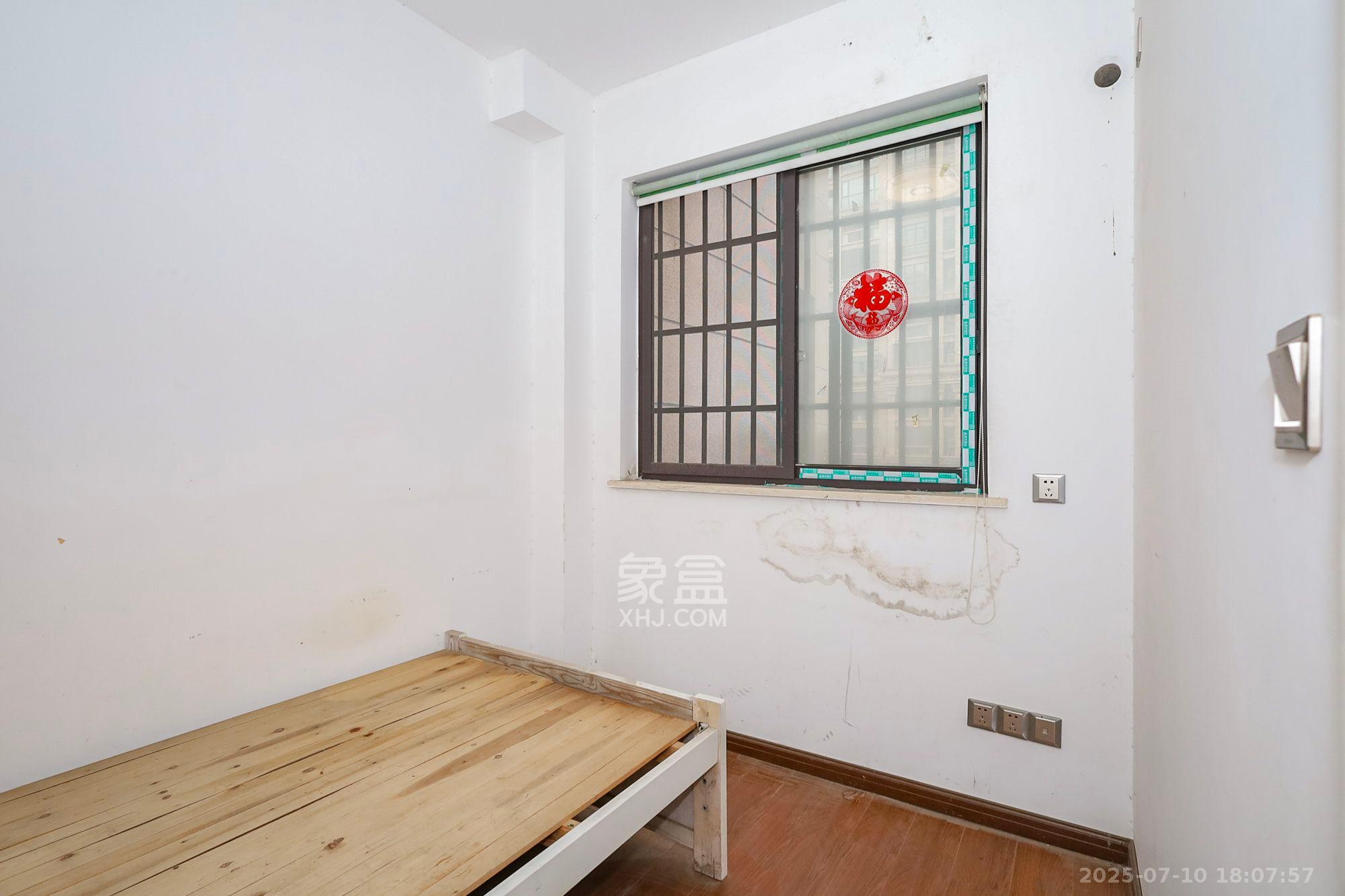 阳光丽城一期 4室2厅2卫 3200.0元/月 阳光丽城一期 4室2厅2卫 3200.0元/月室内图