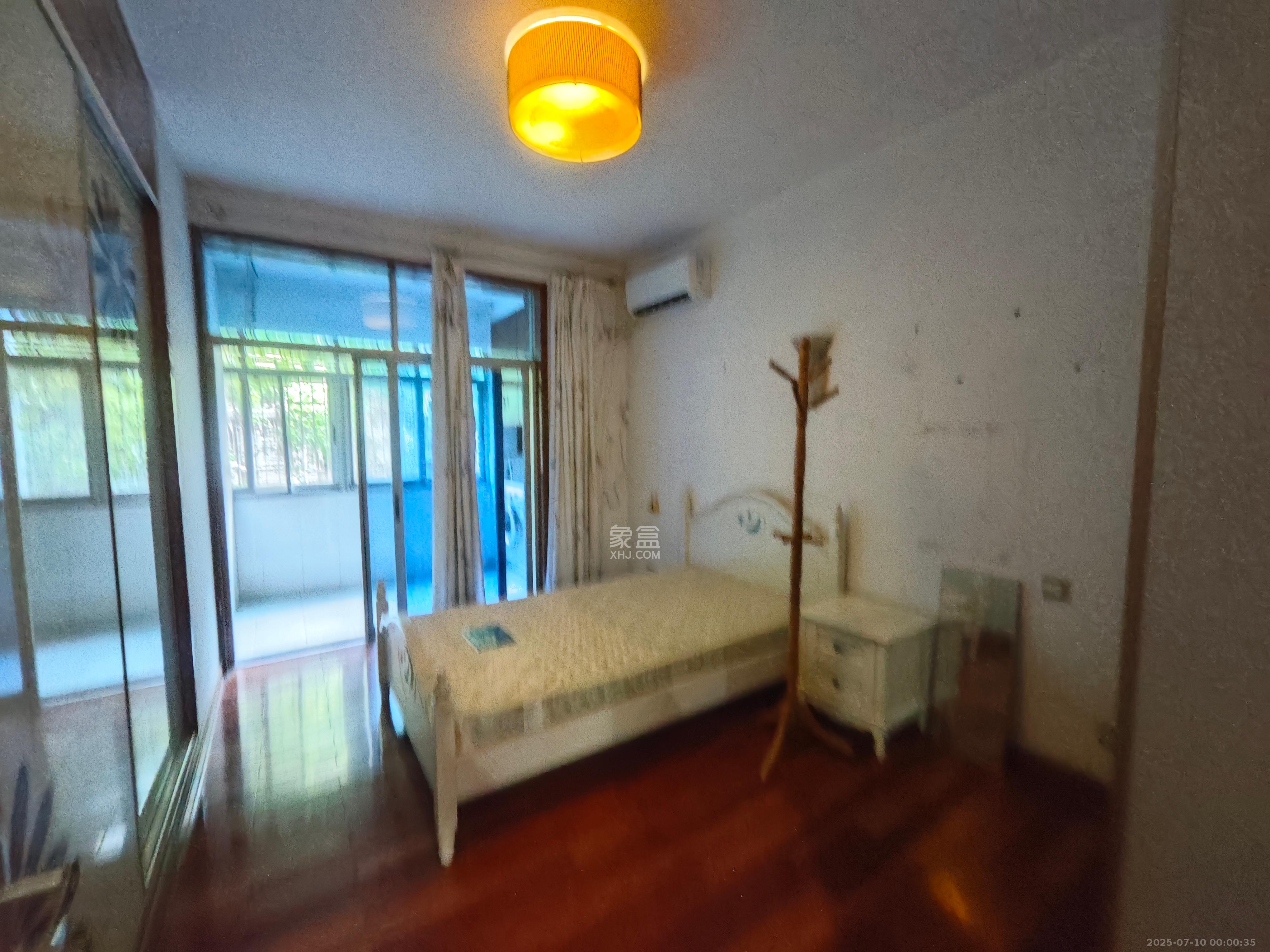 杨家山交警宿舍  2室2厅1卫    1700.0元/月 杨家山交警宿舍  2室2厅1卫    1700.0元/月室内图