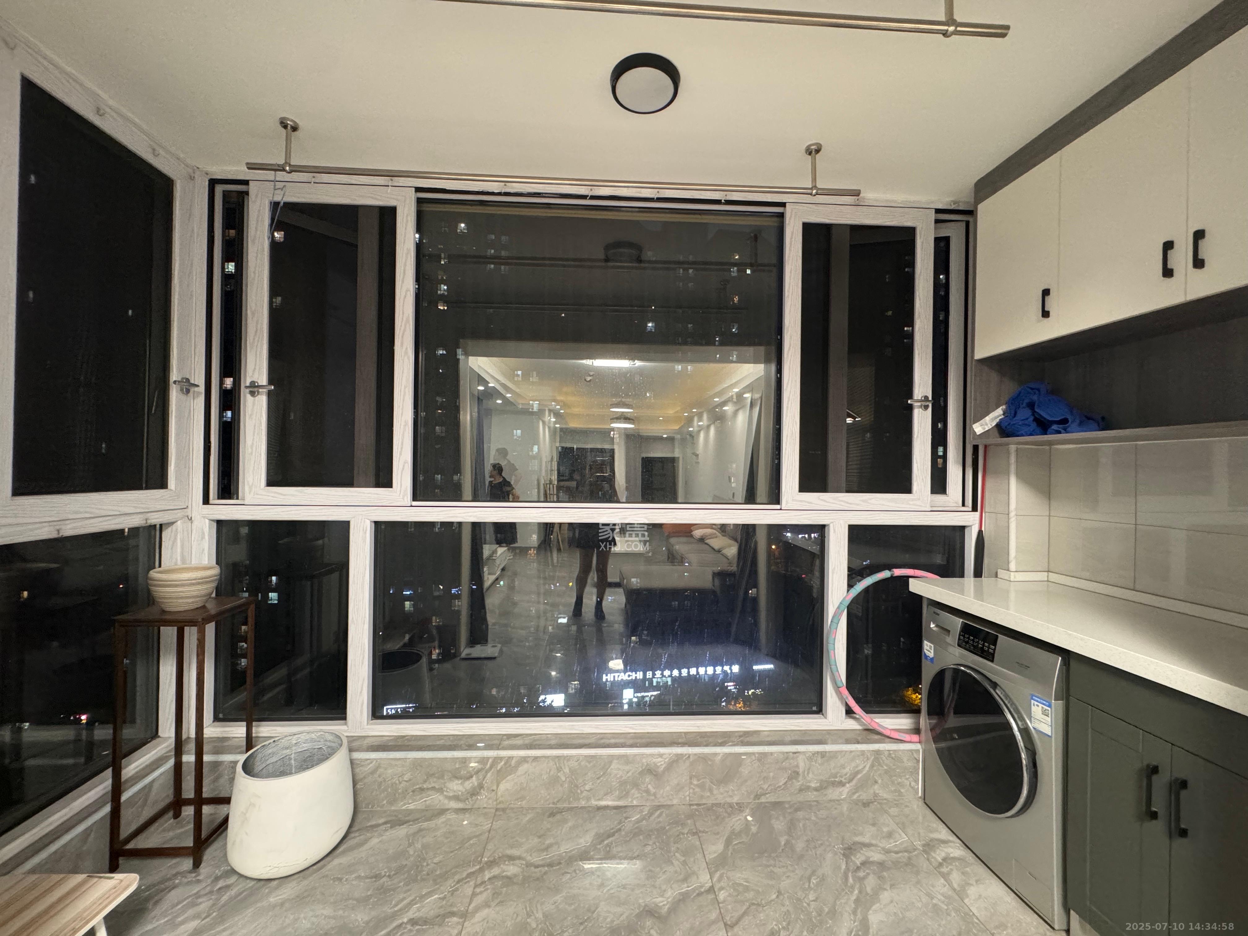 振业城三期  3室2厅2卫    3200.0元/月室内图