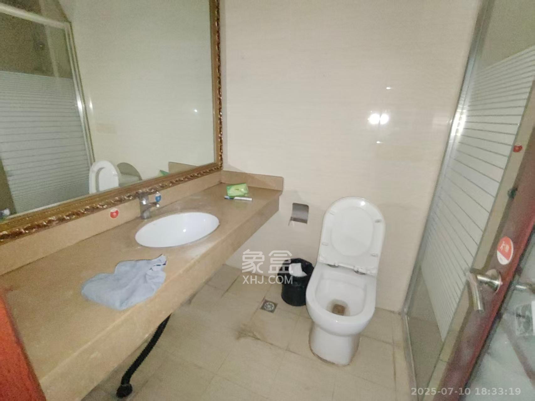 上河国际A座  1室0厅0卫   1500.00元/月室内图