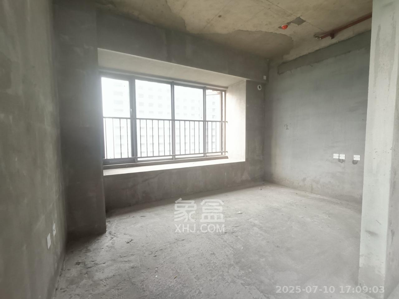 佳兆业云顶都汇  1室1厅1卫   25.00万