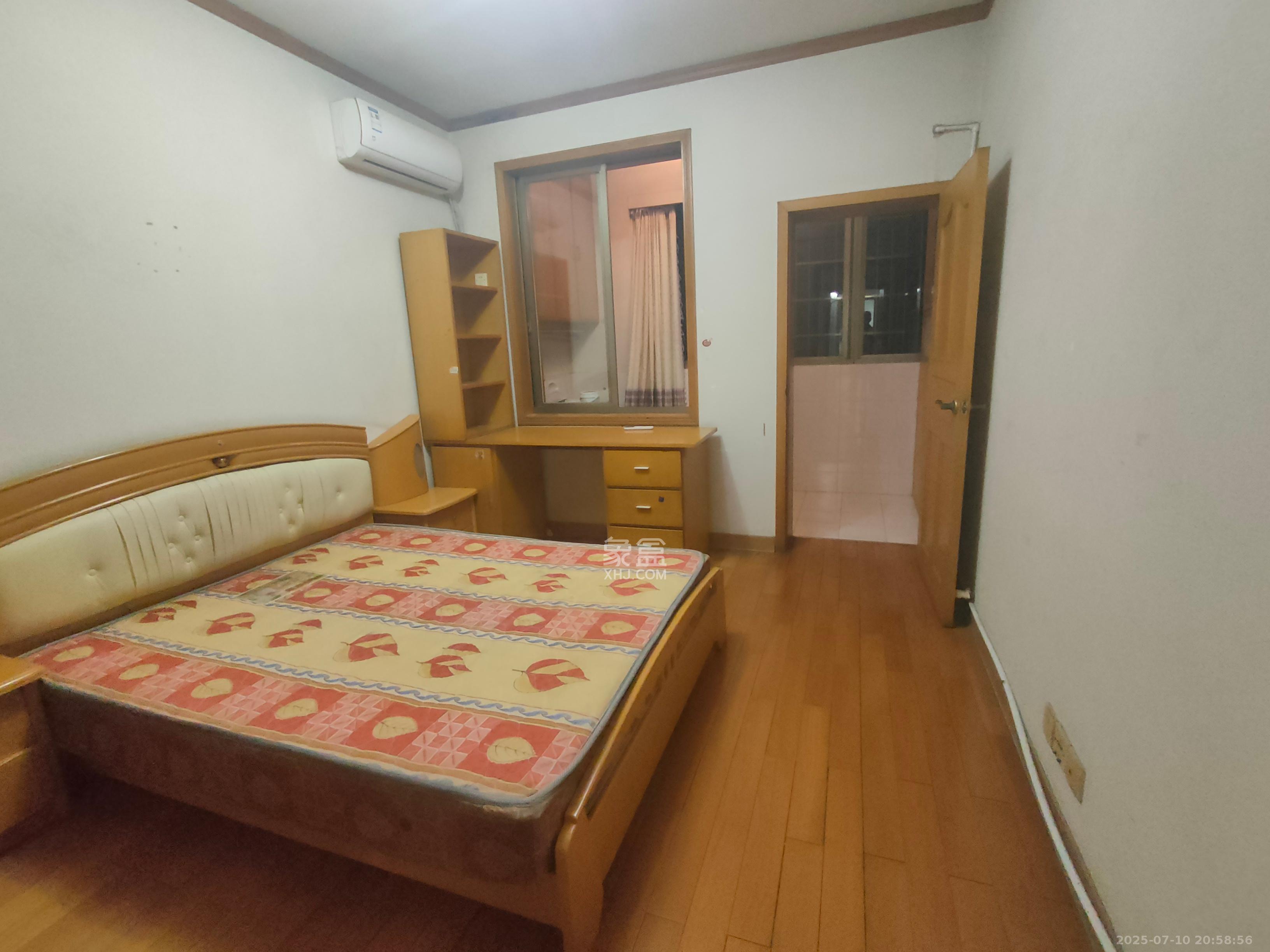 中建五局信和苑一区  2室2厅1卫   1500.00元/月室内图