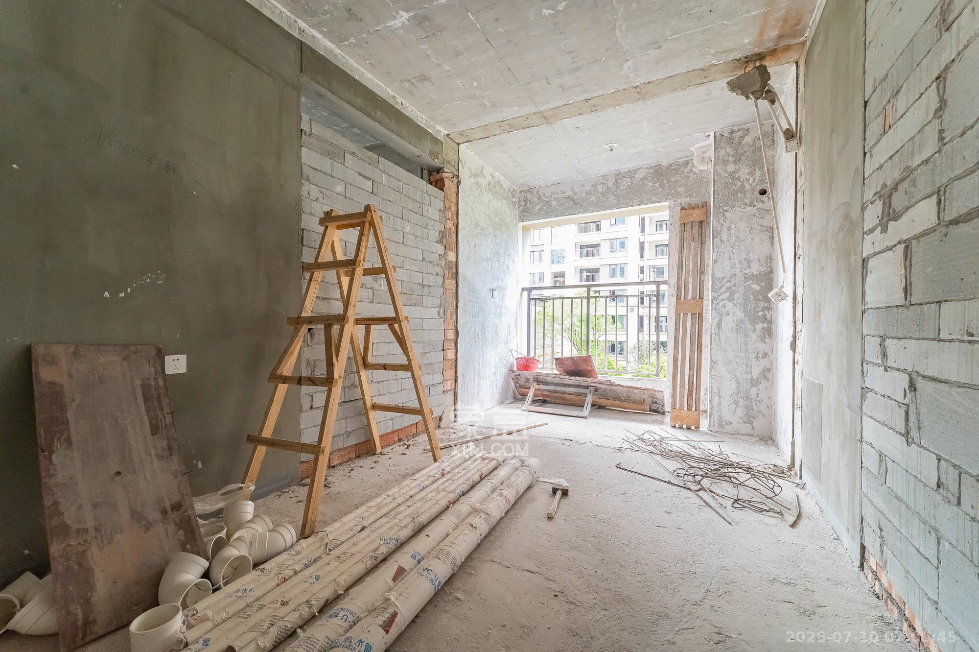 中交建发松雅院  4室2厅2卫    116.0万 中交建发松雅院  4室2厅2卫    116.0万其他