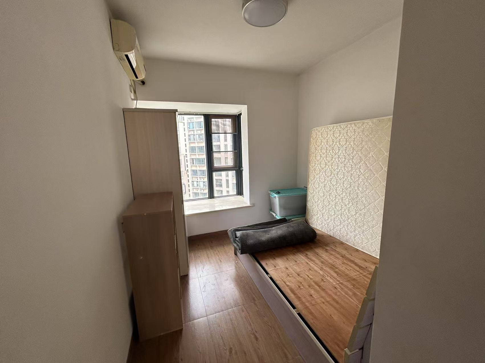 丽晶温泉海景花园一期(别名:丽晶维港、丽晶海景花园) 5室2厅2卫 3000.0元/月 丽晶温泉海景花园一期(别名:丽晶维港、丽晶海景花园) 5室2厅2卫 3000.0元/月室内图