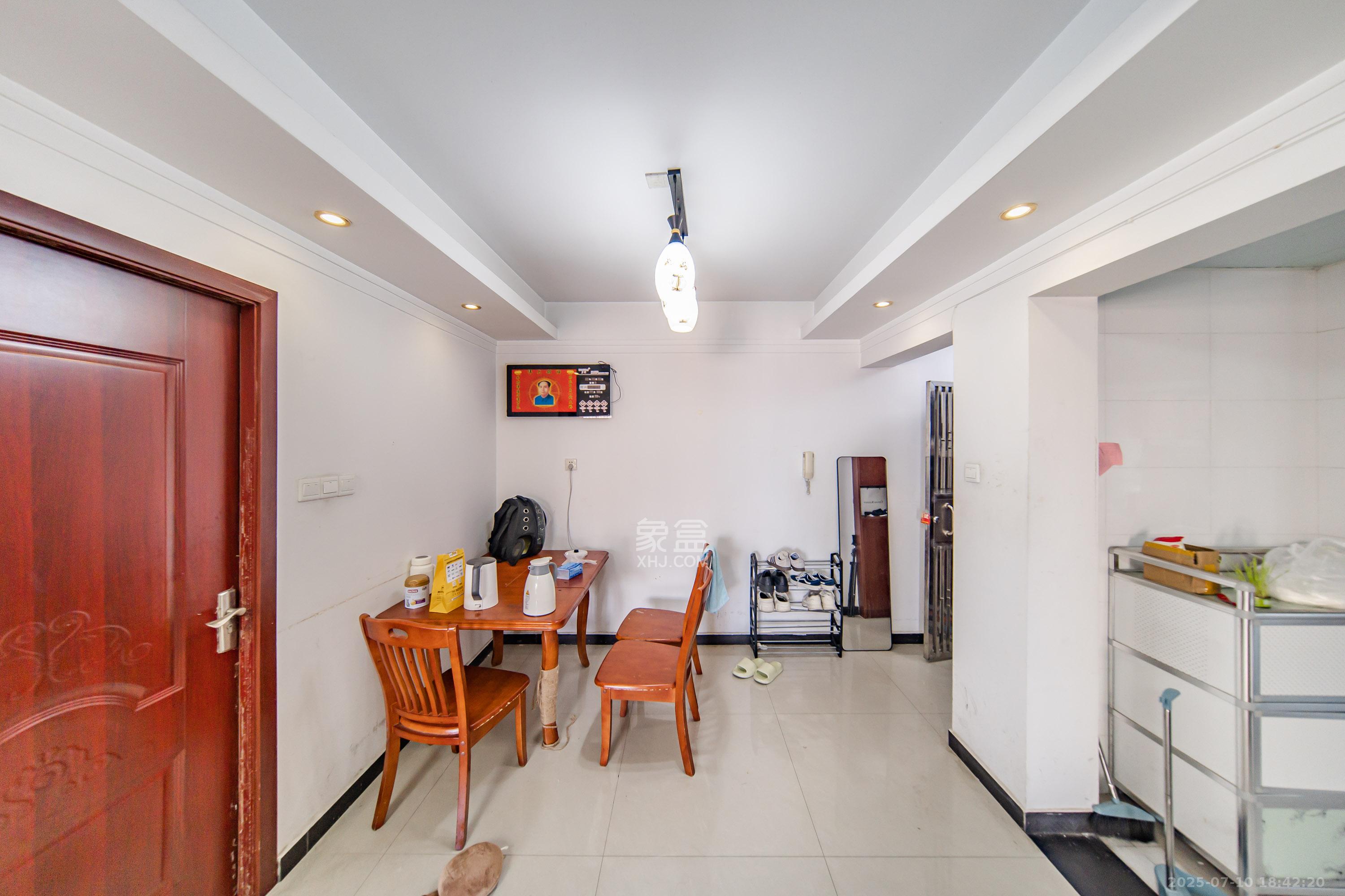 诚兴园 2室2厅1卫 56.0万 诚兴园 2室2厅1卫 56.0万其他