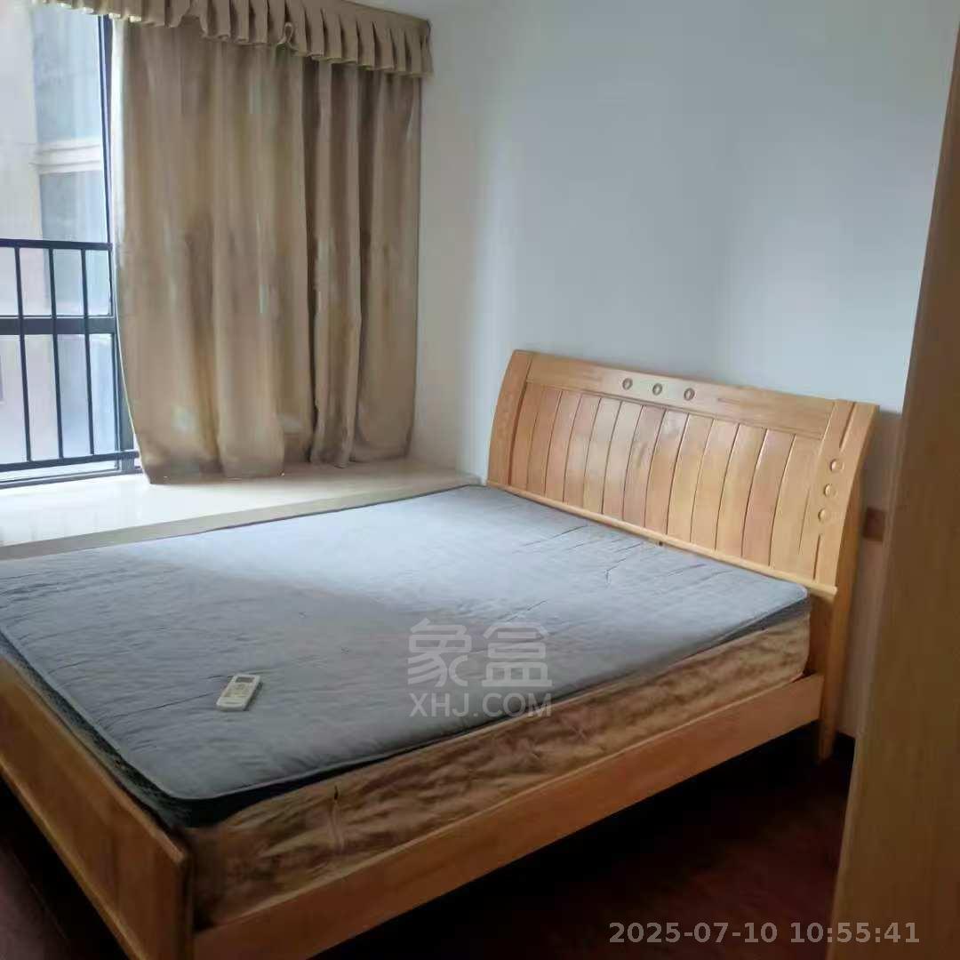 日盛山湖城 3室2厅2卫 1600.0元/月 日盛山湖城 3室2厅2卫 1600.0元/月户型图