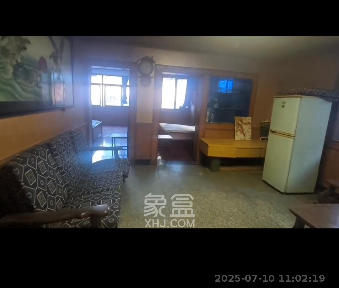 吉景小区  3室1厅1卫    1800.0元/月