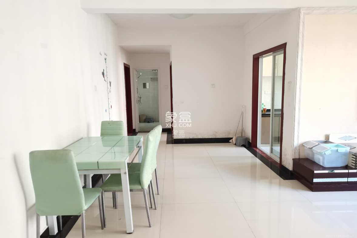 世纪桃花苑  2室2厅1卫    1700.0元/月 世纪桃花苑  2室2厅1卫    1700.0元/月室内图