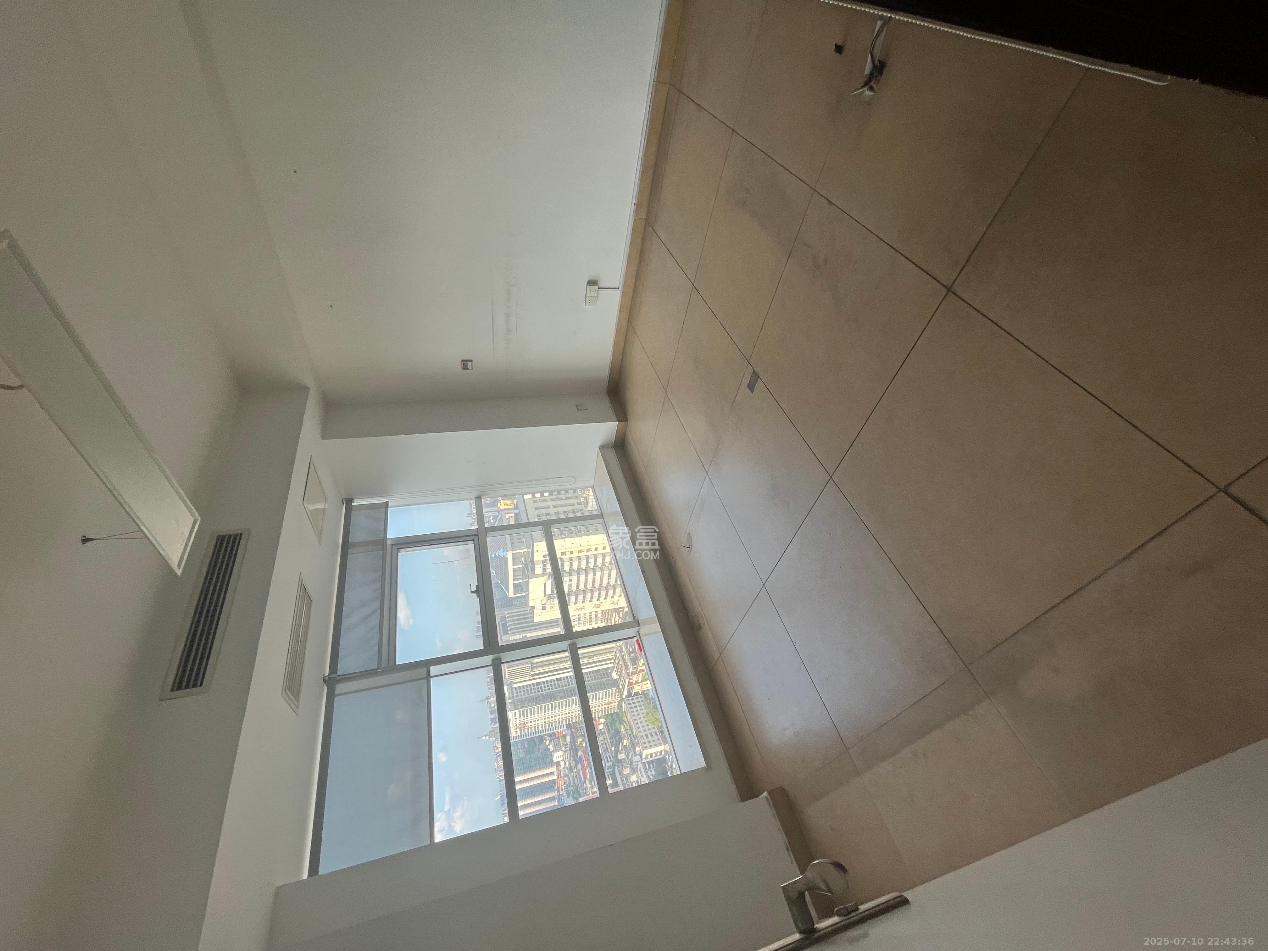 明城国际 1室1厅1卫 2400.0元/月 明城国际 1室1厅1卫 2400.0元/月室内图