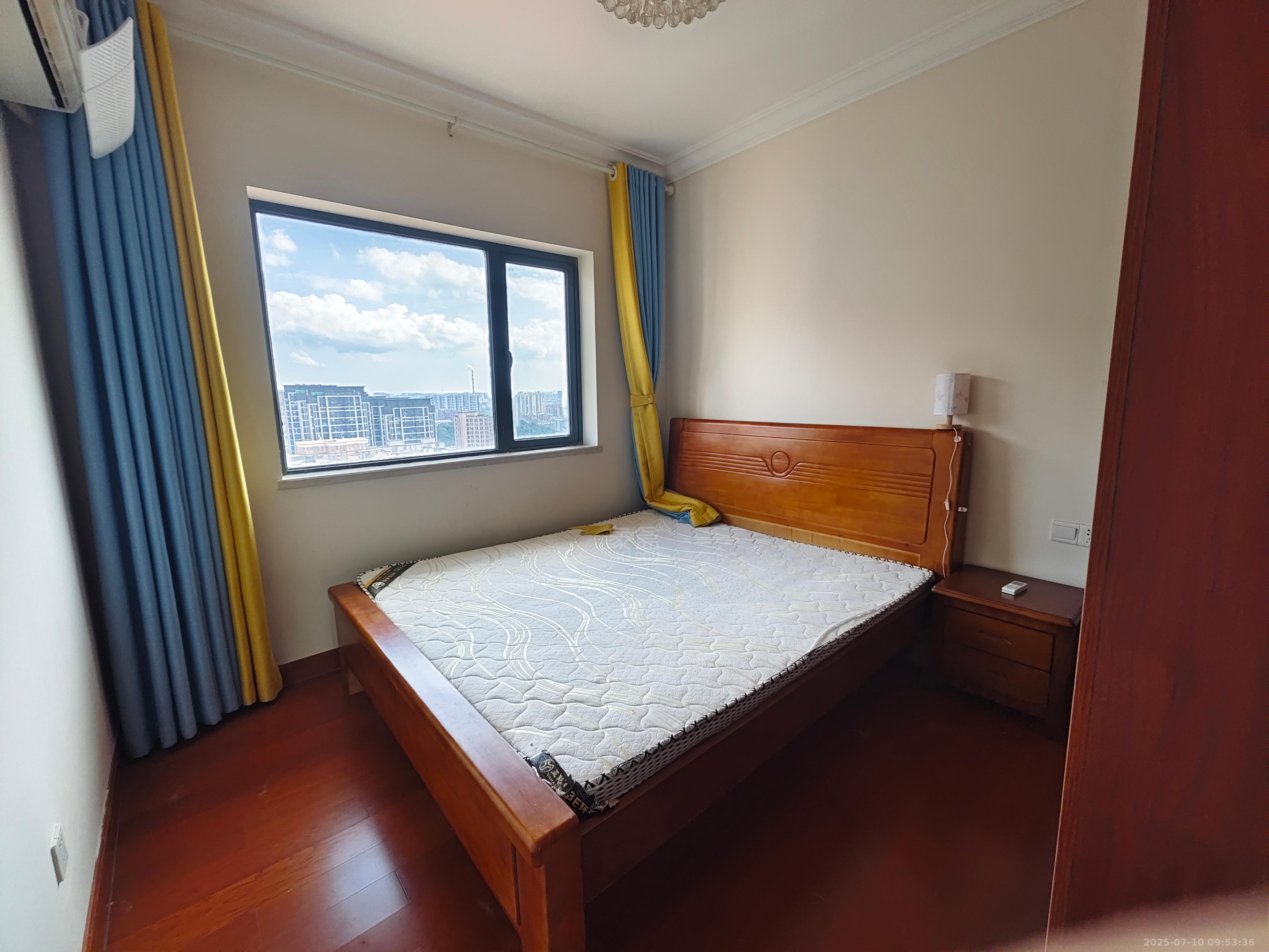 恒大华府 3室2厅2卫 2500.0元/月 恒大华府 3室2厅2卫 2500.0元/月室内图