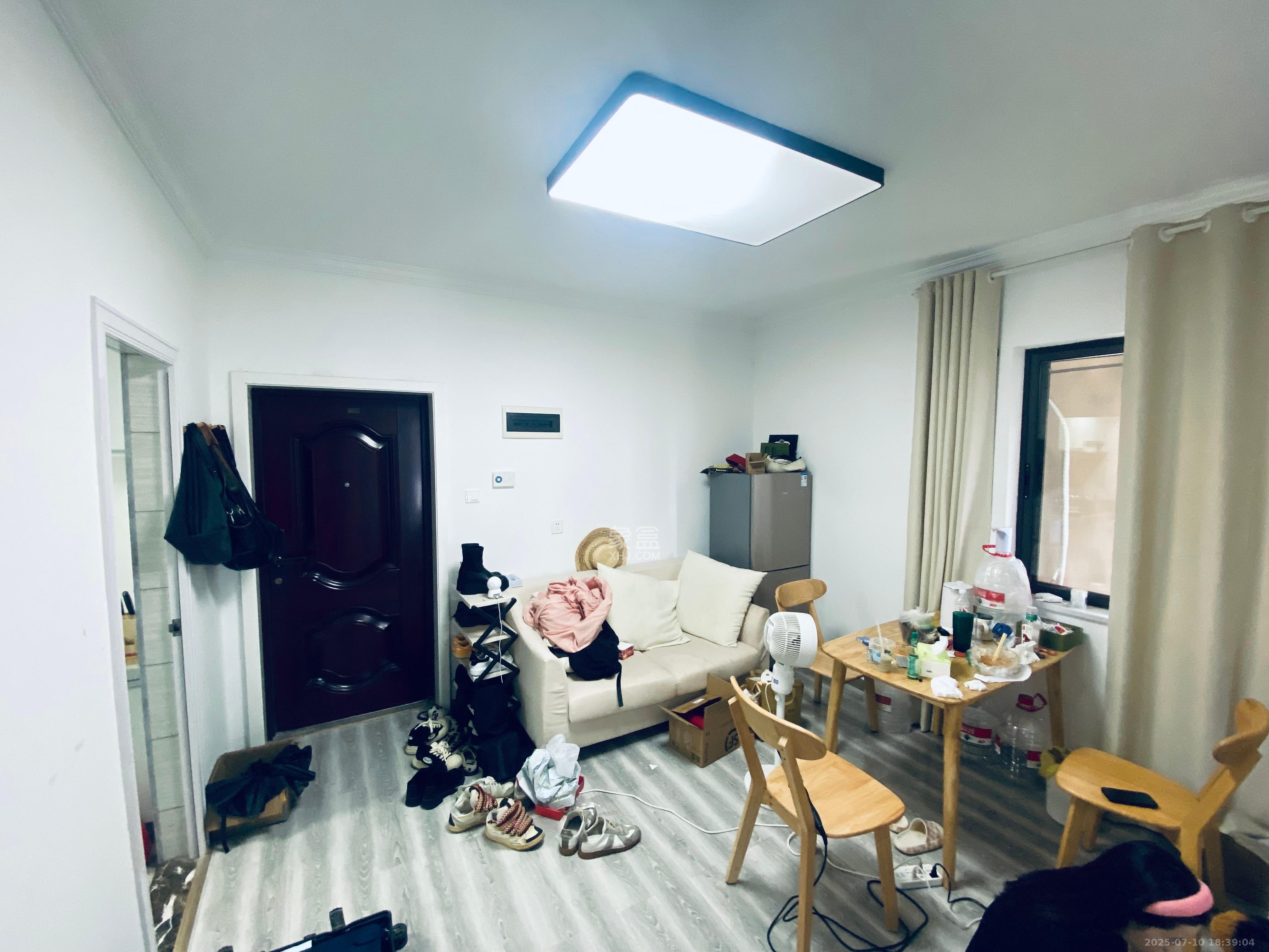 尚上美寓  2室1厅1卫    2800.0元/月