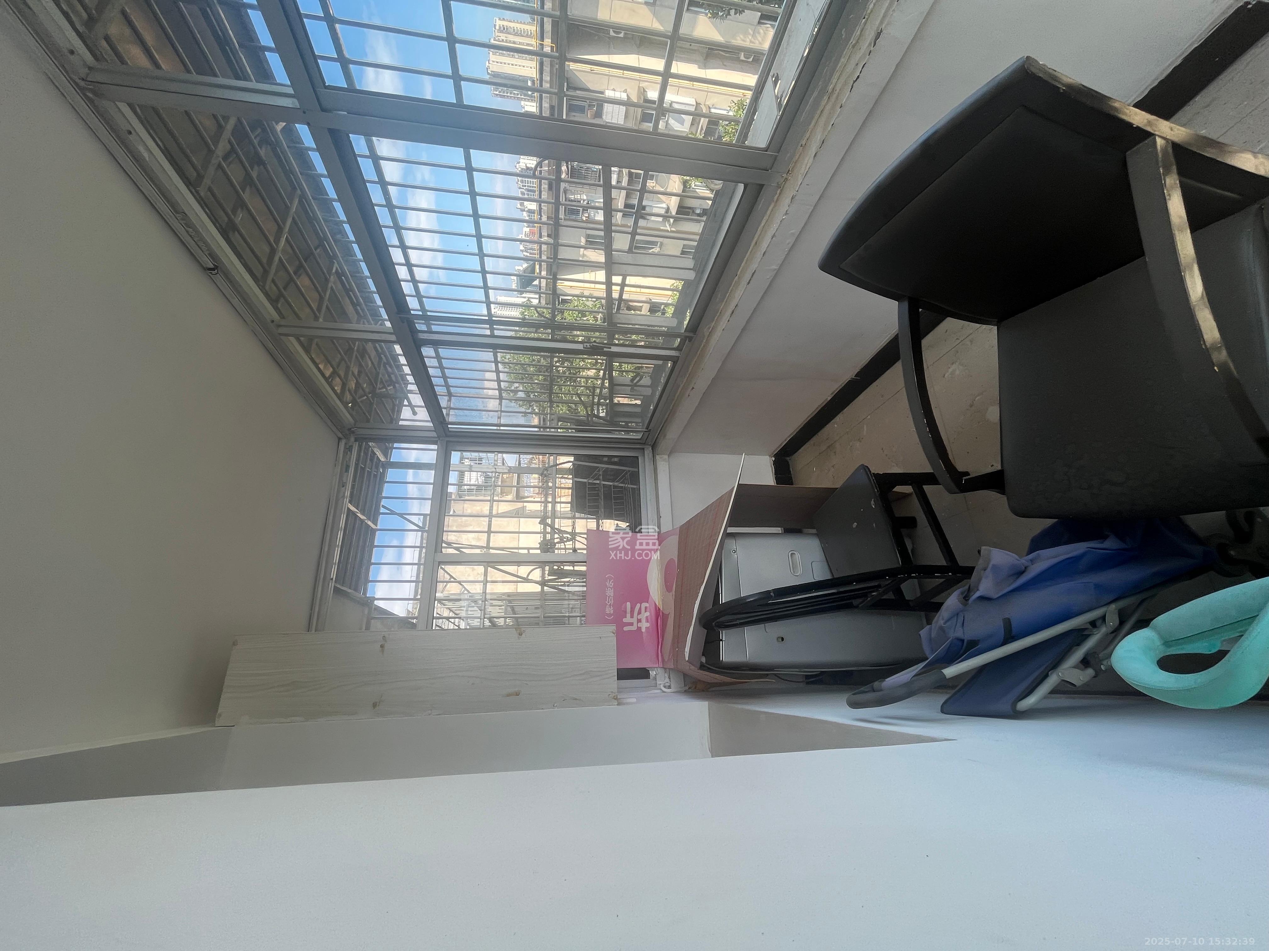 桔园小区1-8片  2室1厅1卫    1300.0元/月 桔园小区1-8片  2室1厅1卫    1300.0元/月室内图