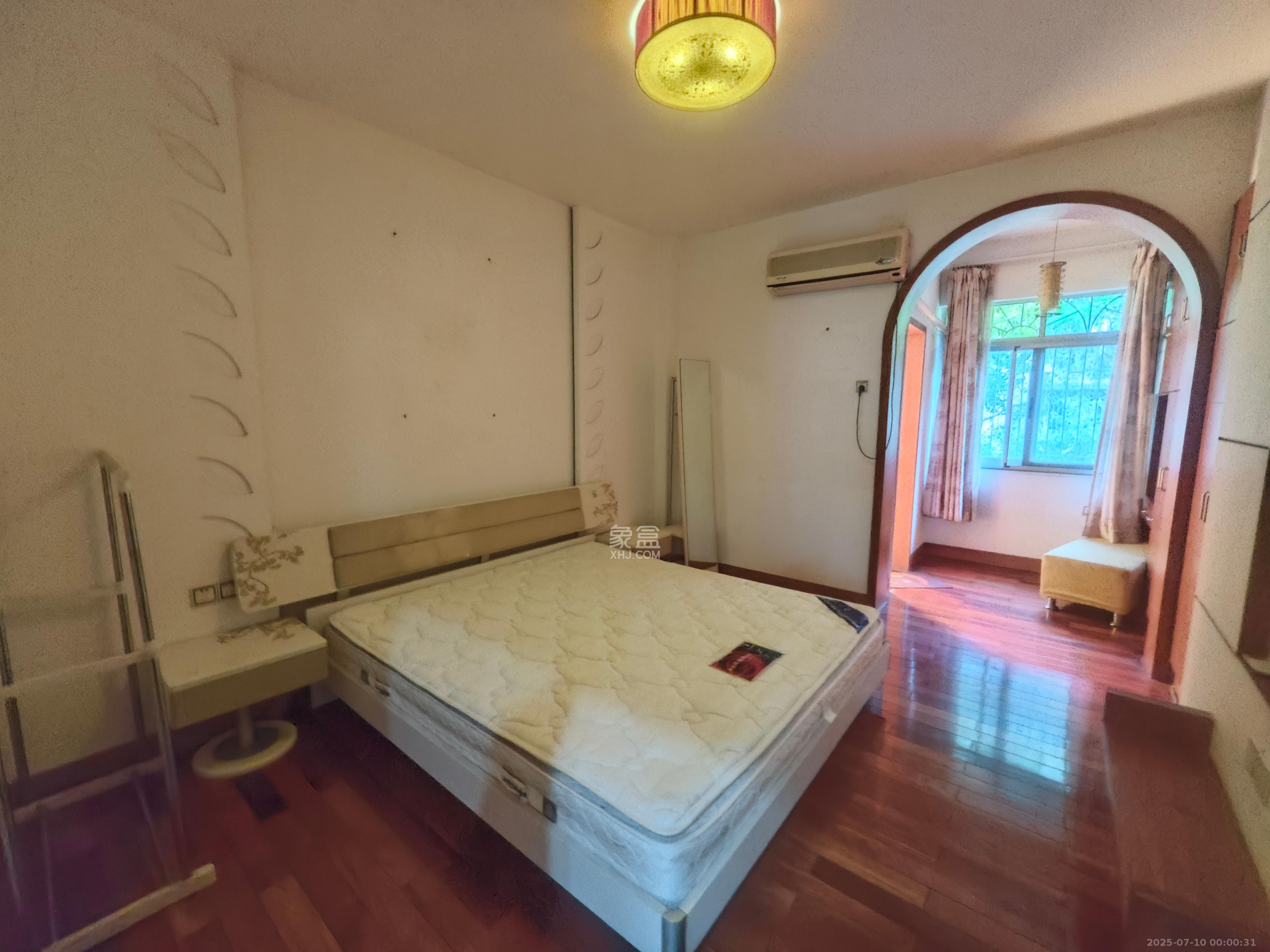 杨家山交警宿舍  2室2厅1卫    1700.0元/月 杨家山交警宿舍  2室2厅1卫    1700.0元/月室内图