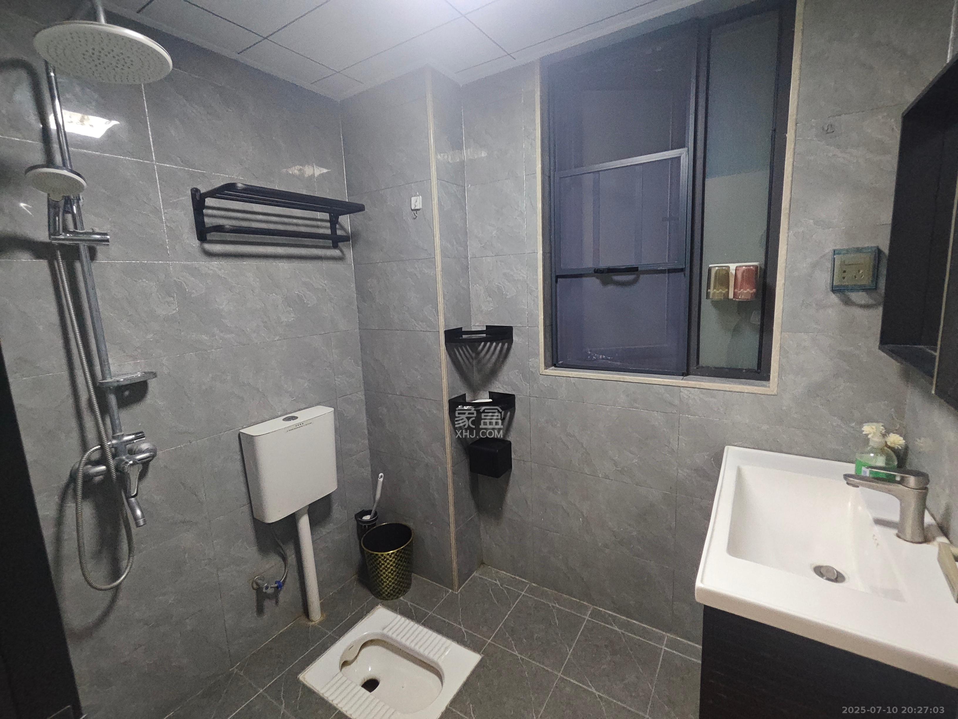 真人桥家园一期 3室1厅1卫 1800.0元/月 真人桥家园一期 3室1厅1卫 1800.0元/月室内图